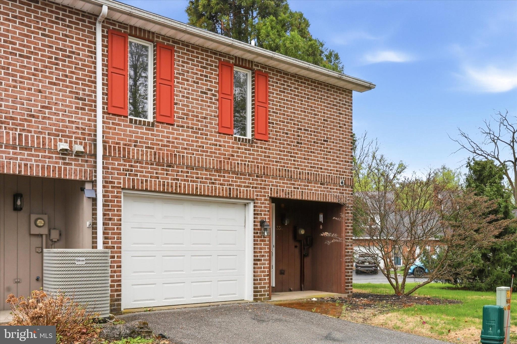 FALLING SPRING MEADOWS - Residential