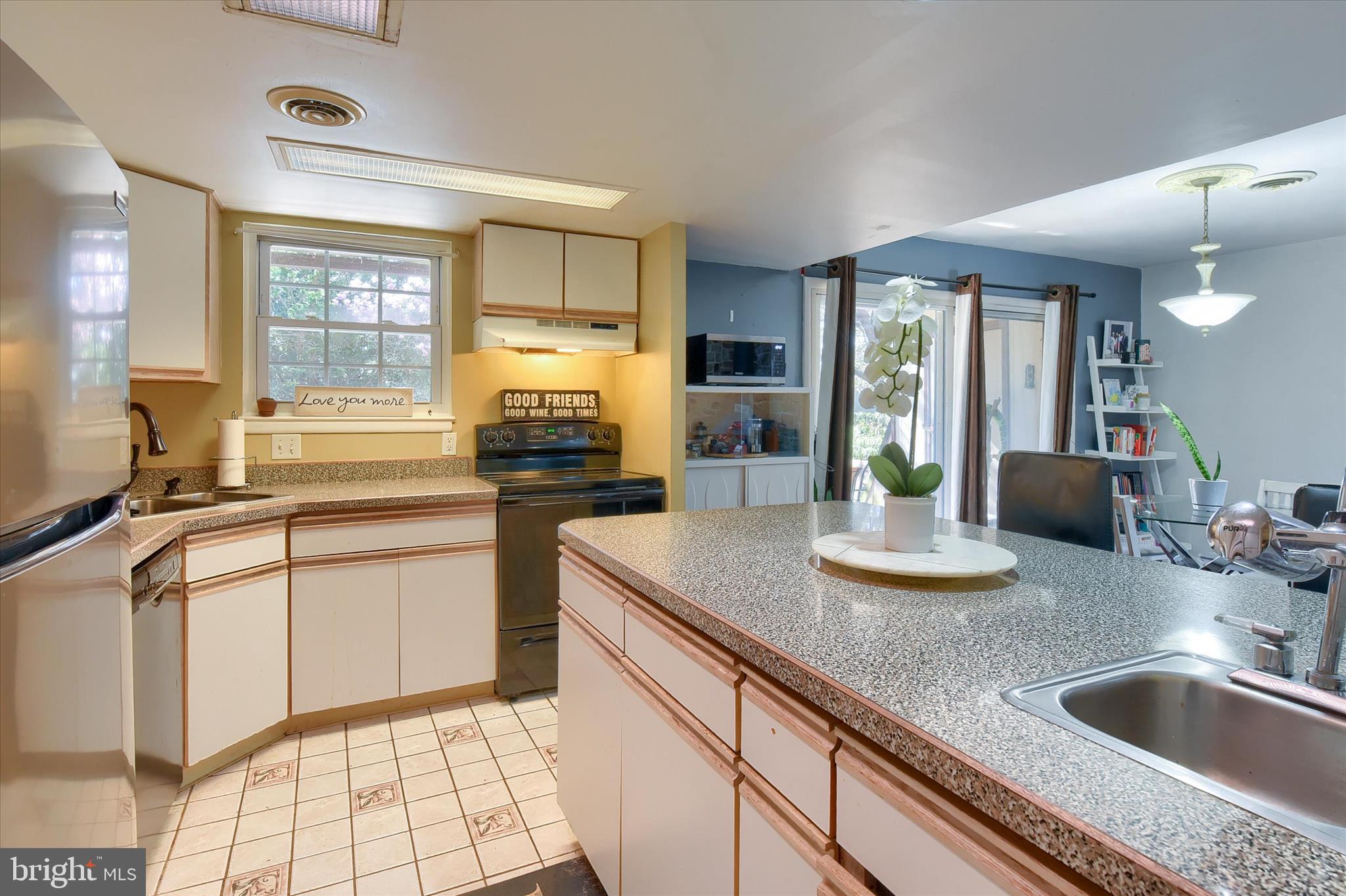 CEDAR RIDGE - Residential