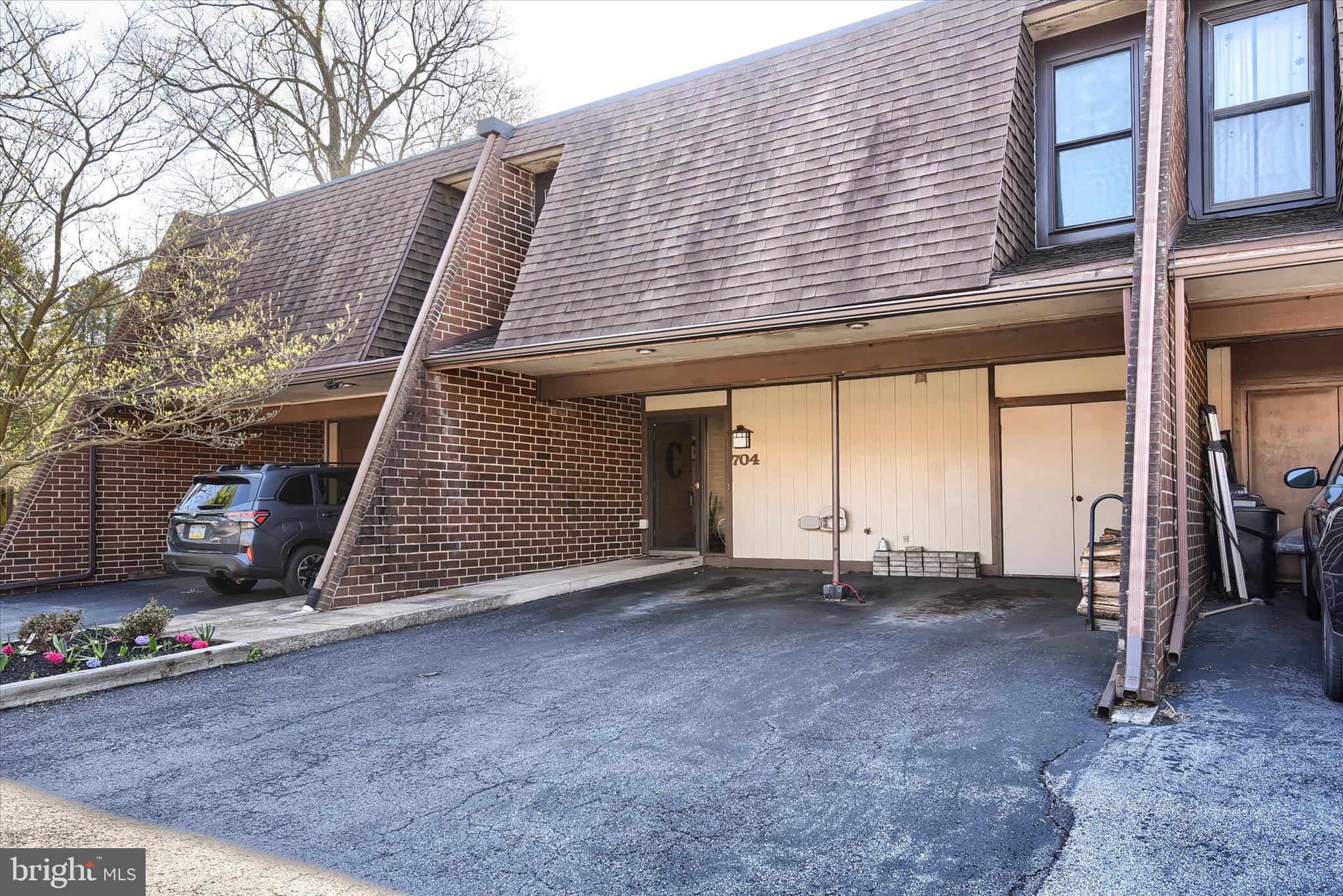 704 CEDAR RIDGE LANE