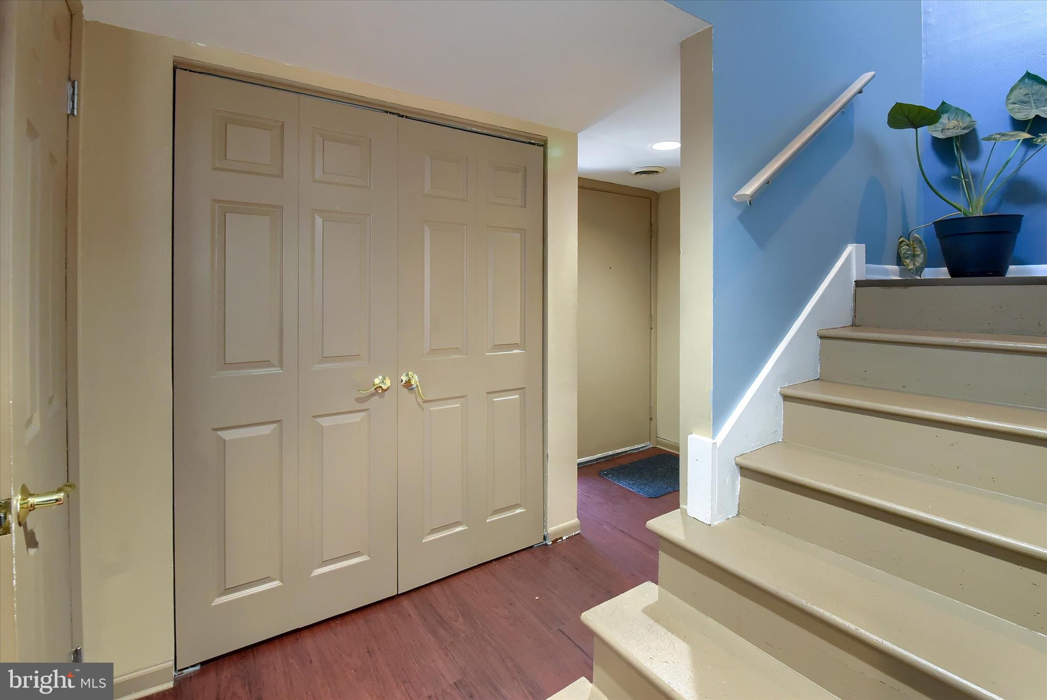 704 CEDAR RIDGE LANE