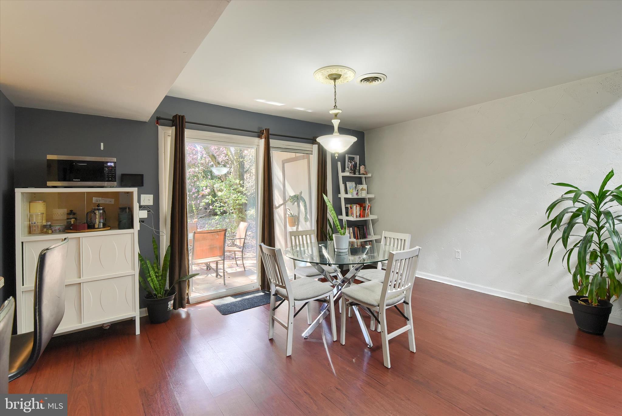 CEDAR RIDGE - Residential