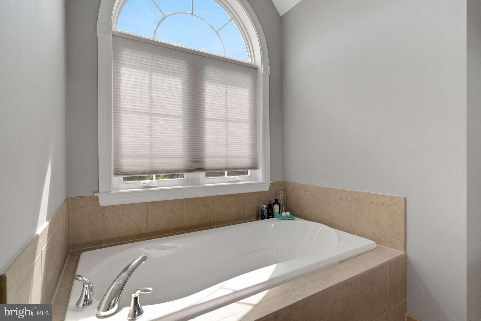 WEATHERSTONE - Residential