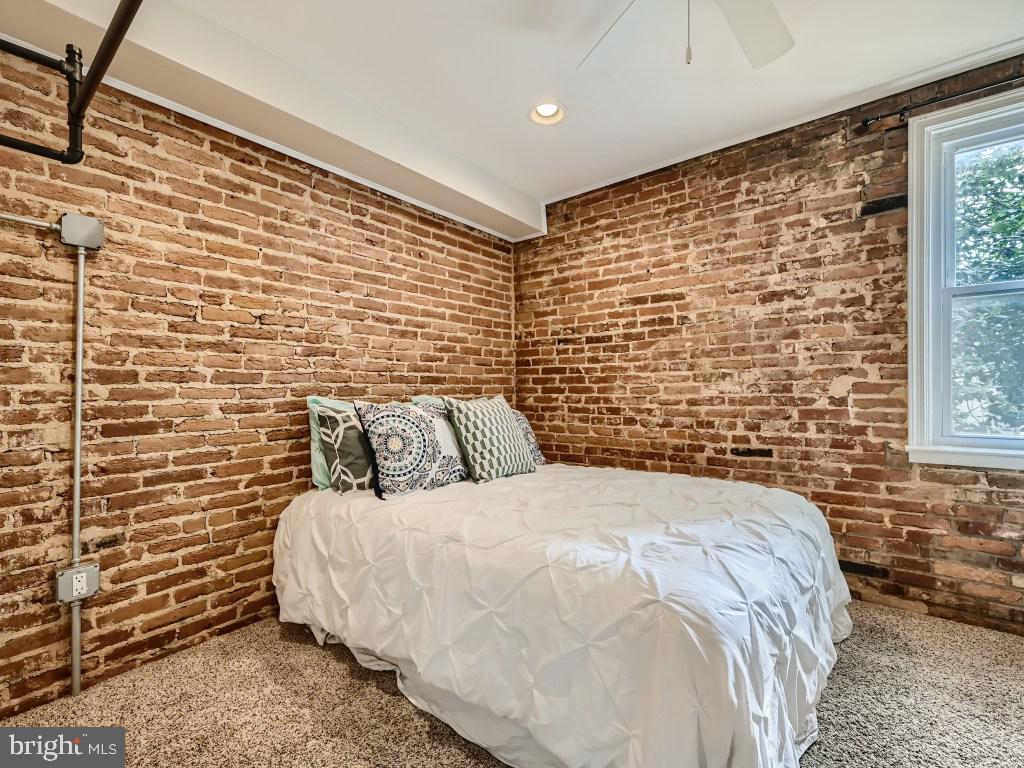 RIDGELY'S DELIGHT - Residential