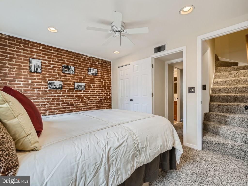 RIDGELY'S DELIGHT - Residential