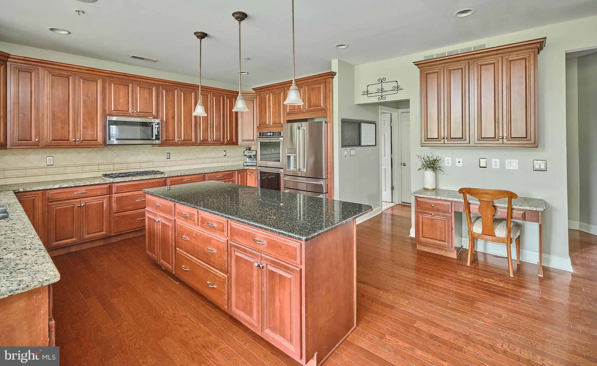 DEVONSHIRE ESTATES - Residential