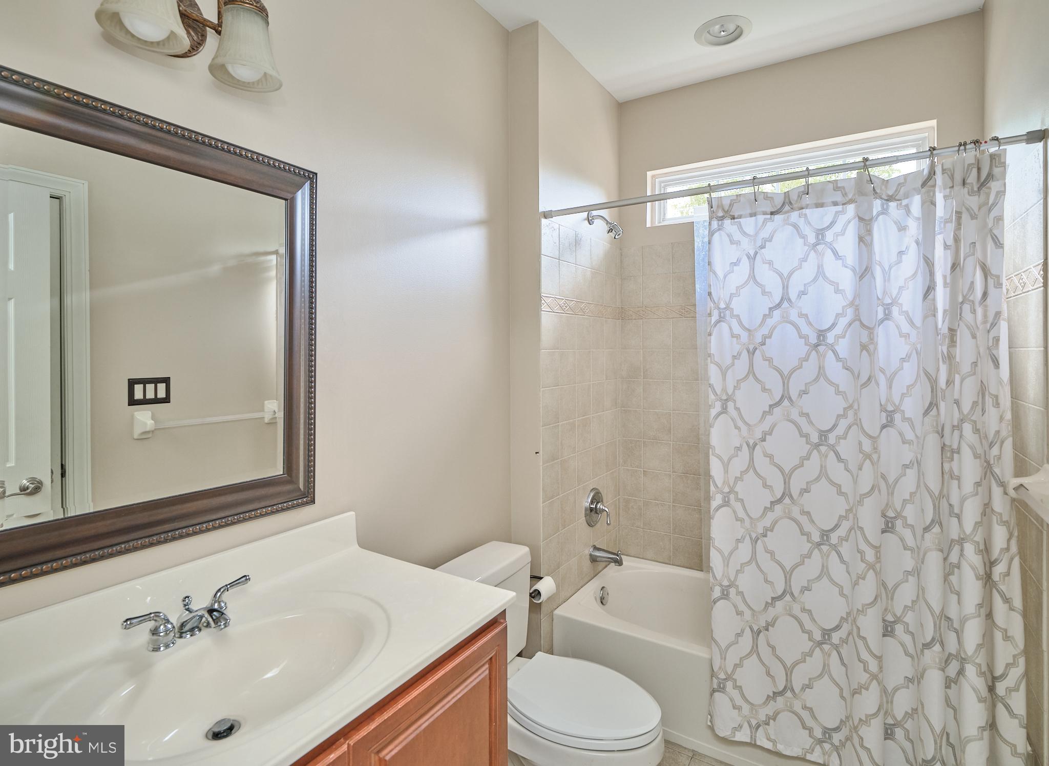 DEVONSHIRE ESTATES - Residential