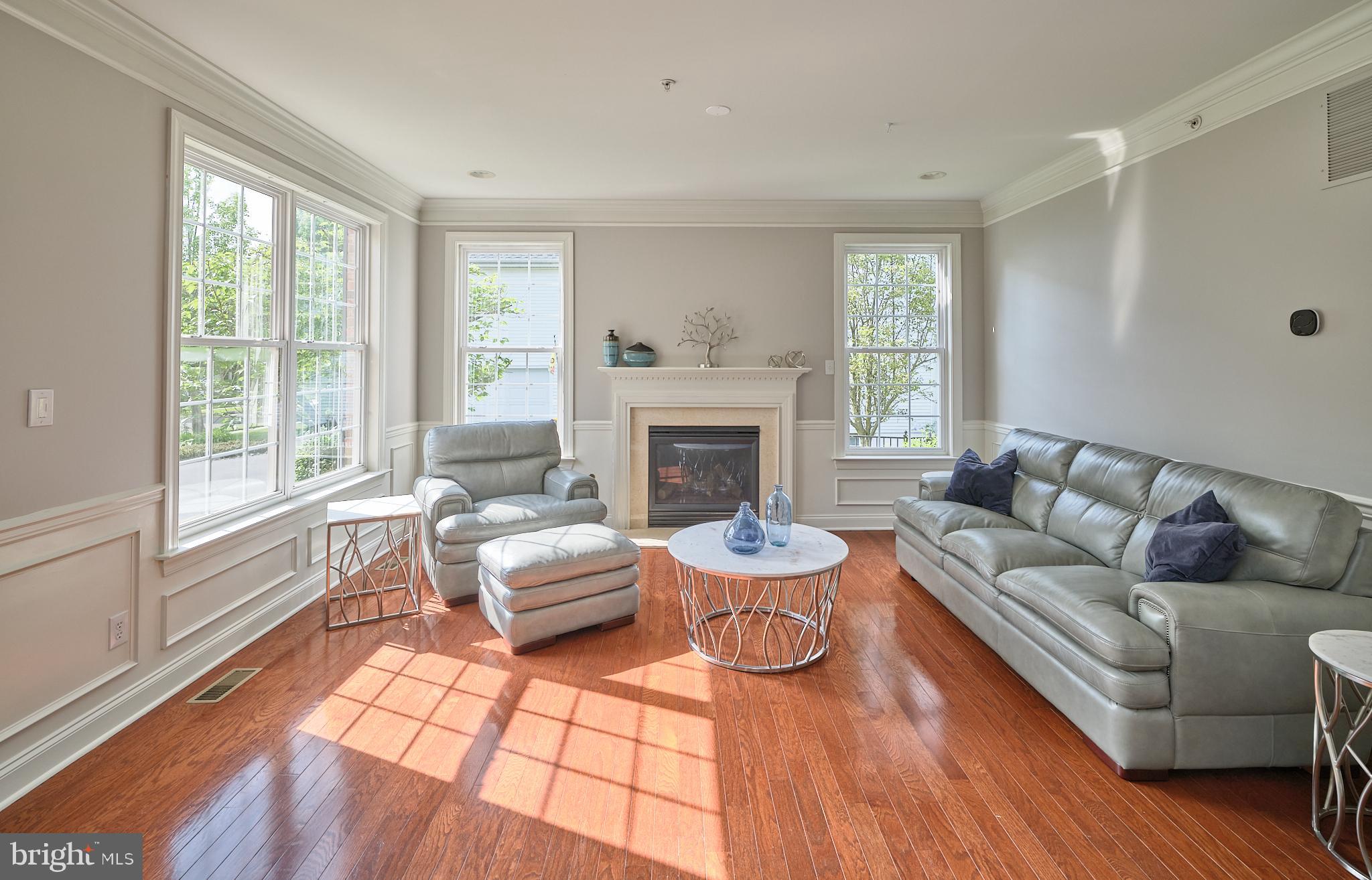 DEVONSHIRE ESTATES - Residential