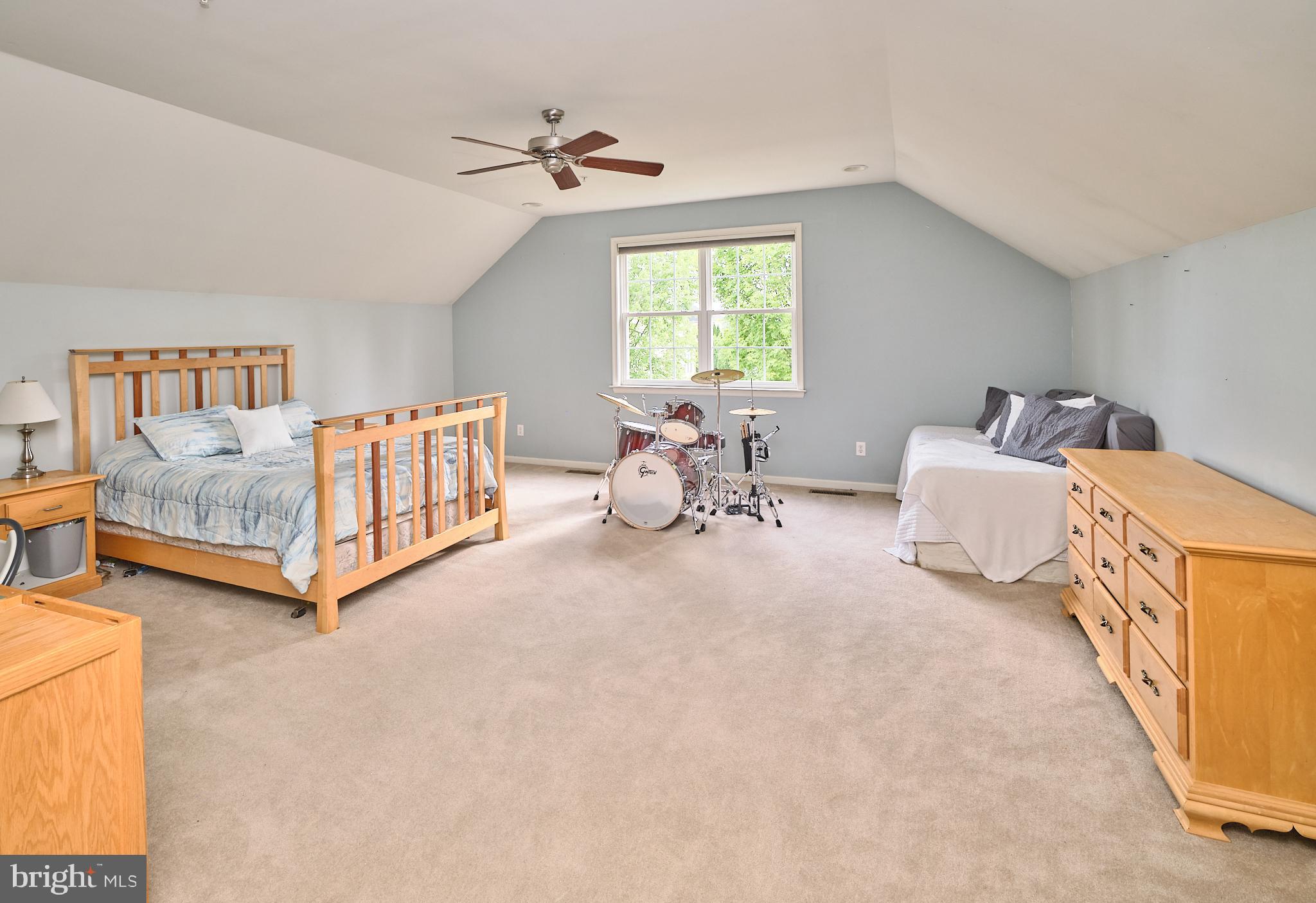 DEVONSHIRE ESTATES - Residential