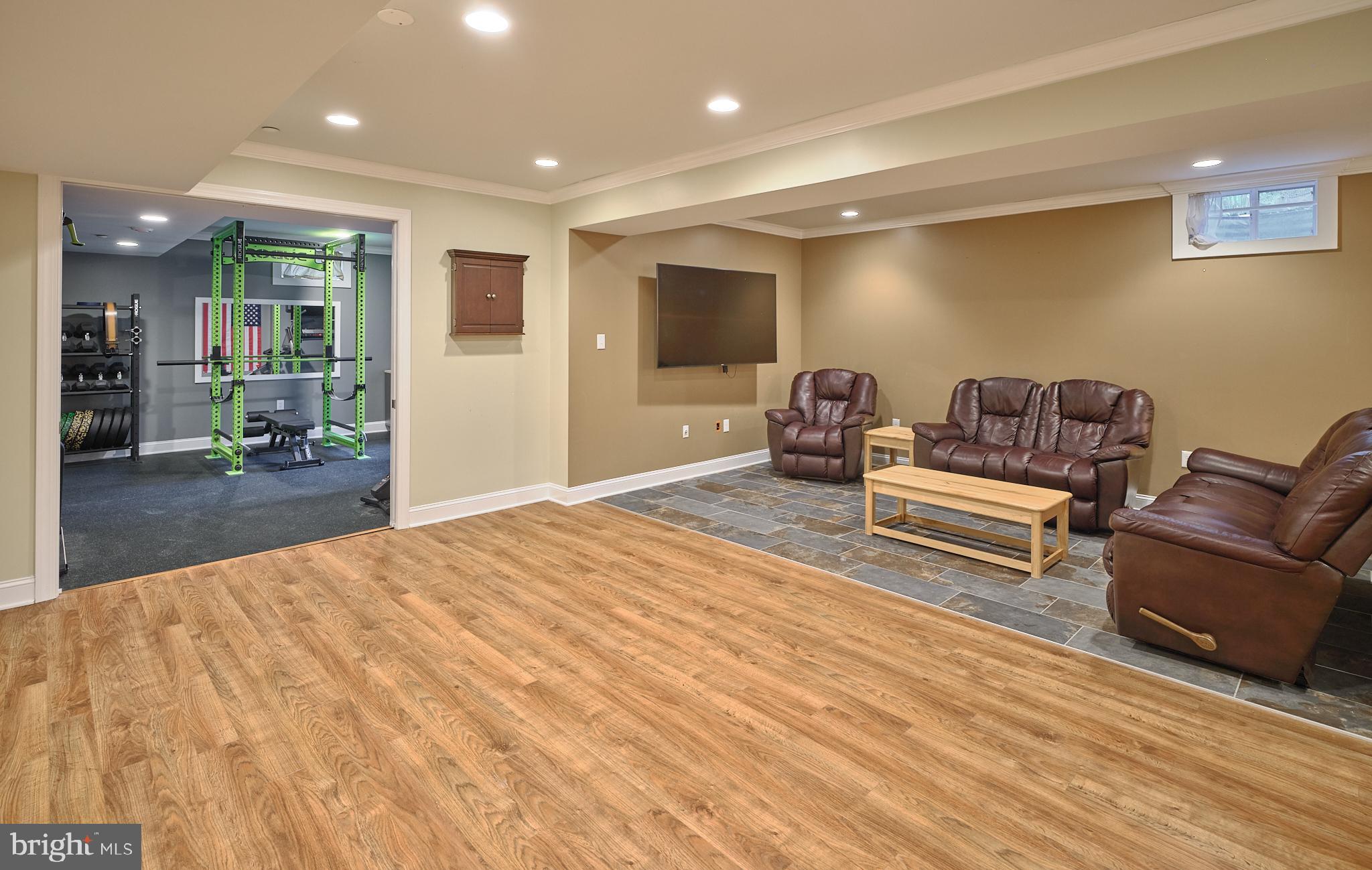 DEVONSHIRE ESTATES - Residential