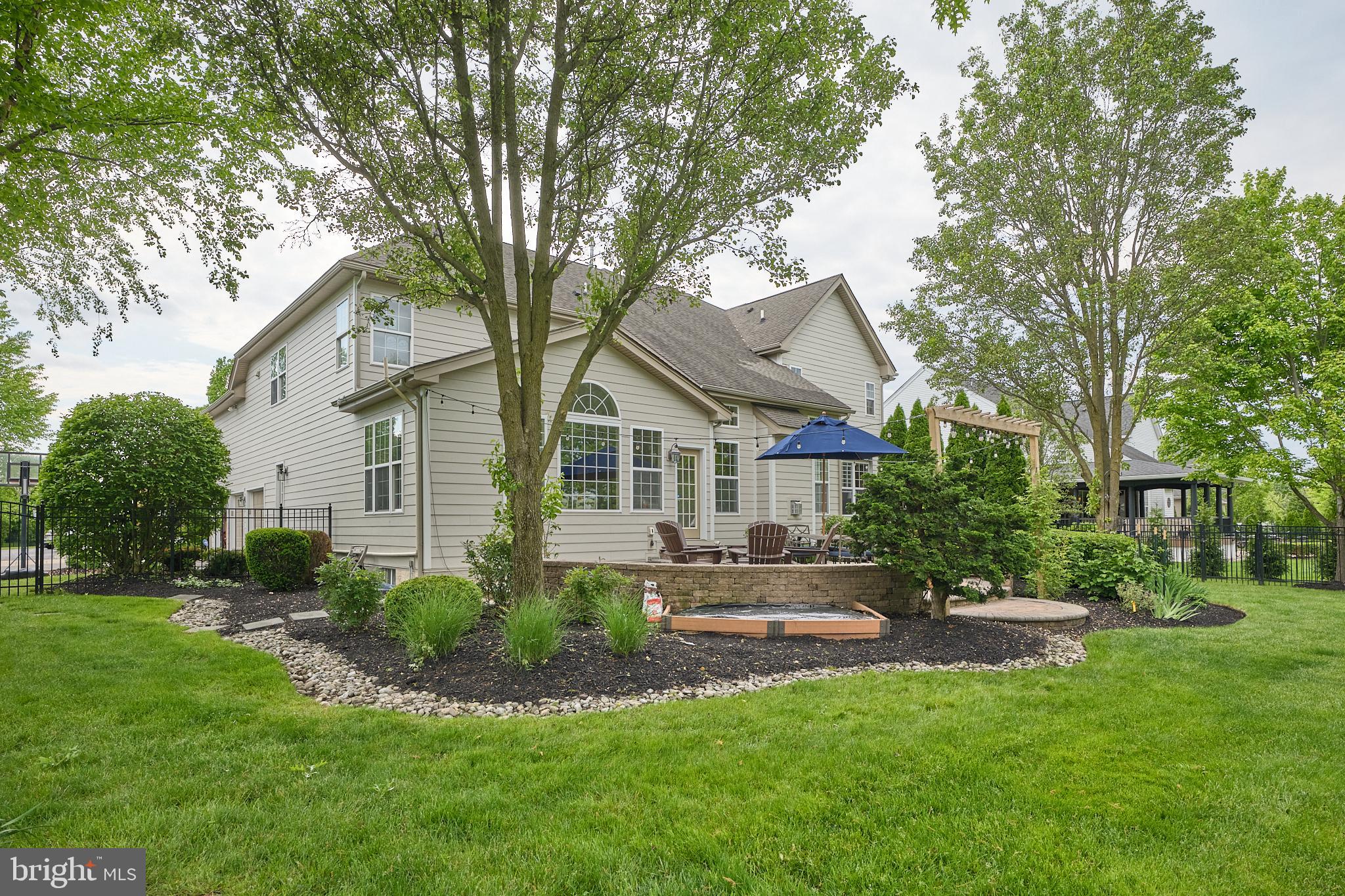 DEVONSHIRE ESTATES - Residential