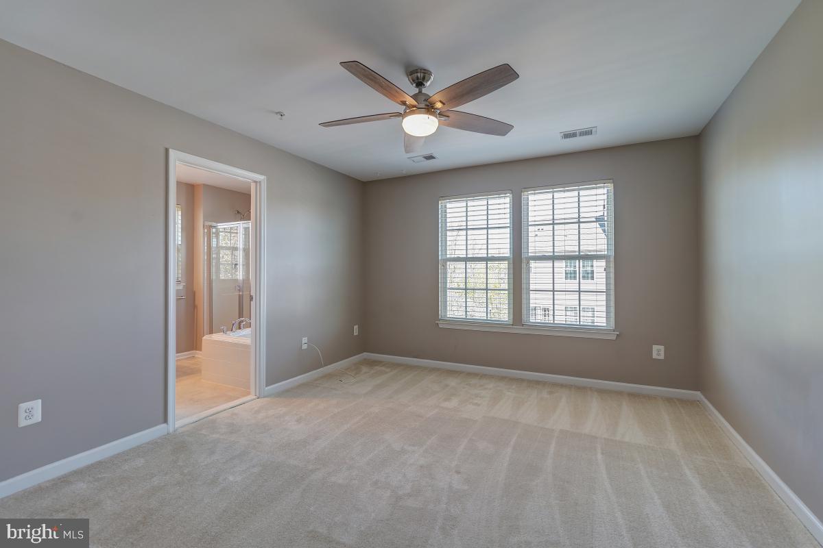 FAIRWOOD CROSSING AT BLA - Residential