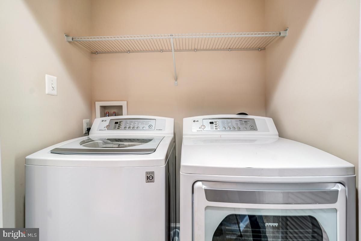 FAIRWOOD CROSSING AT BLA - Residential