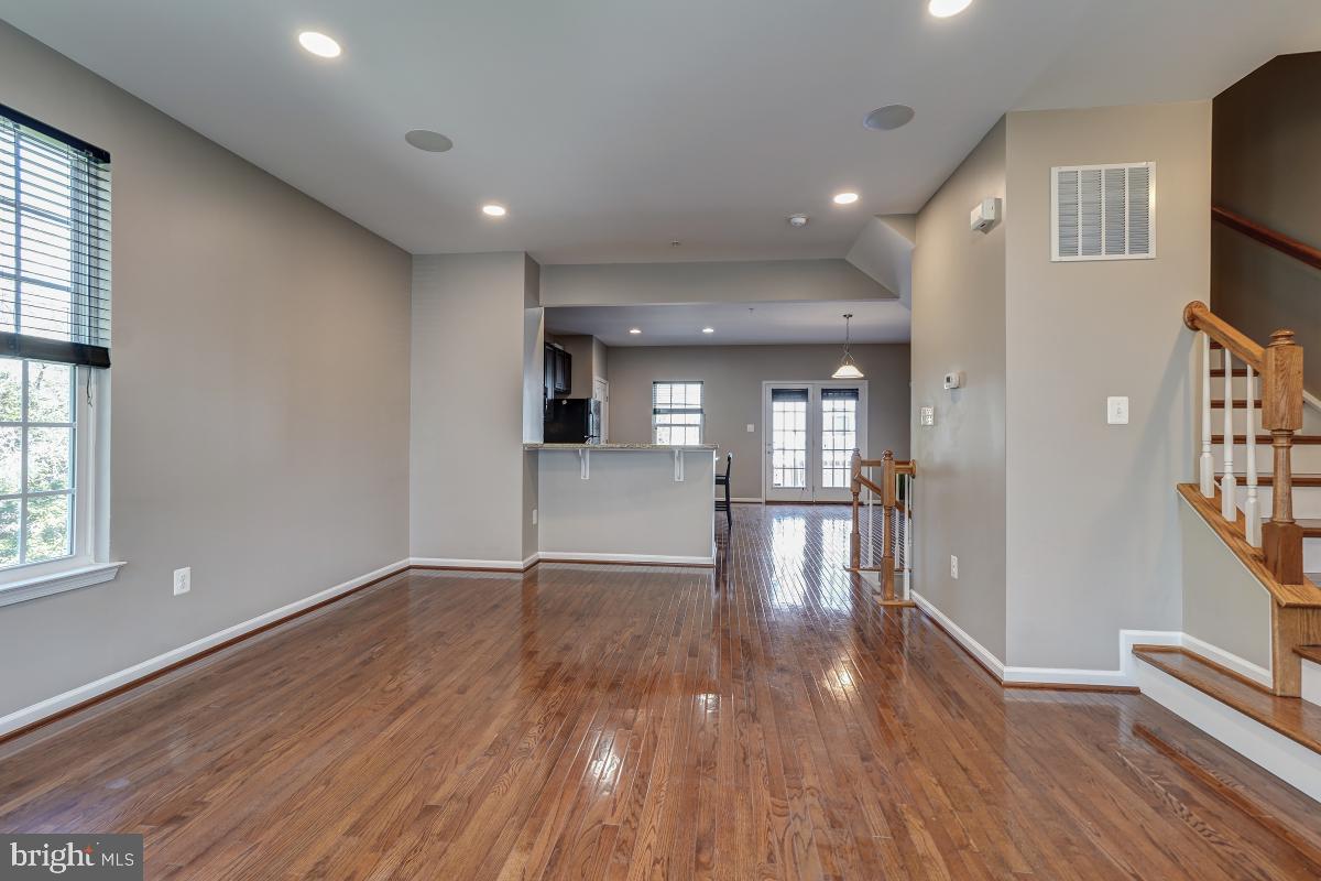 FAIRWOOD CROSSING AT BLA - Residential