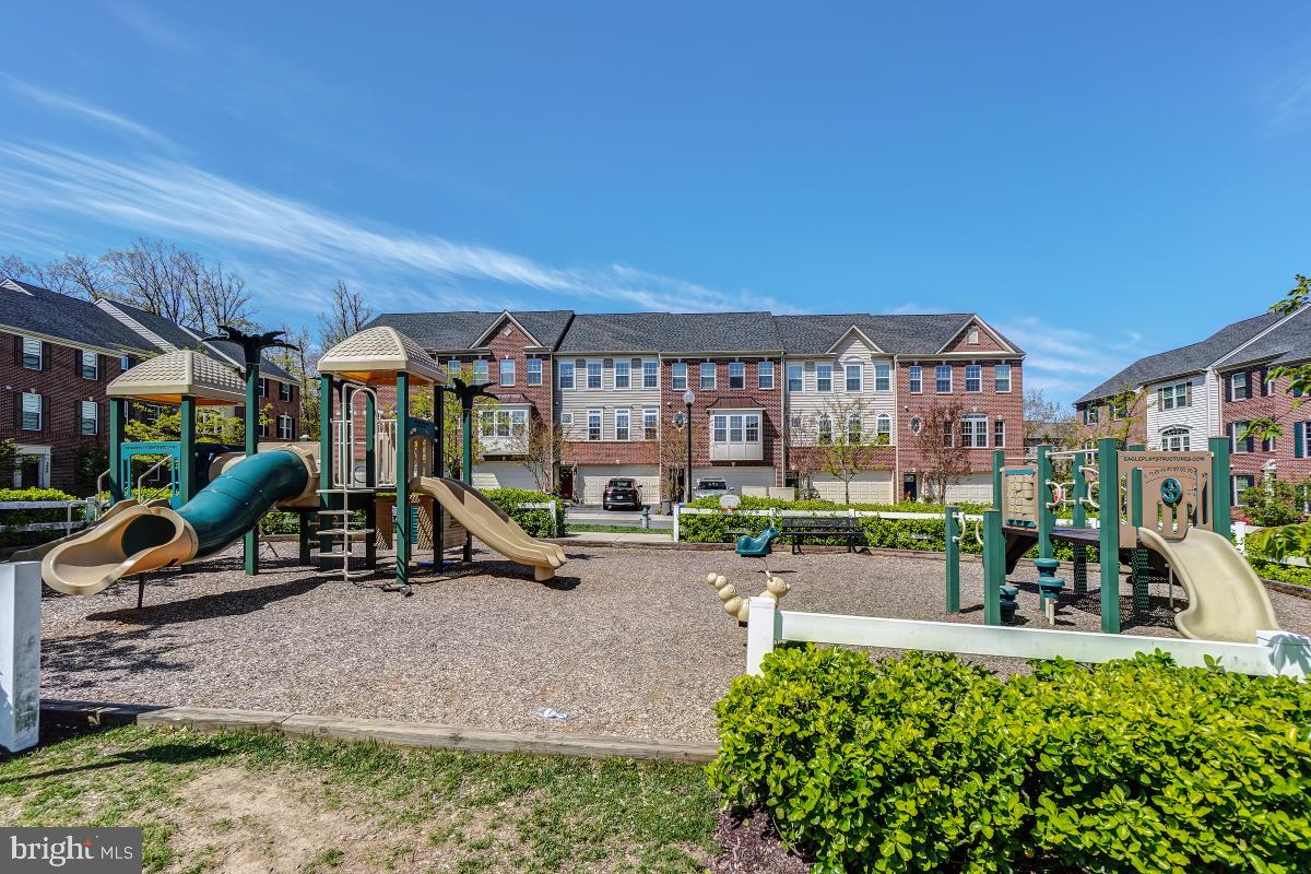 FAIRWOOD CROSSING AT BLA - Residential