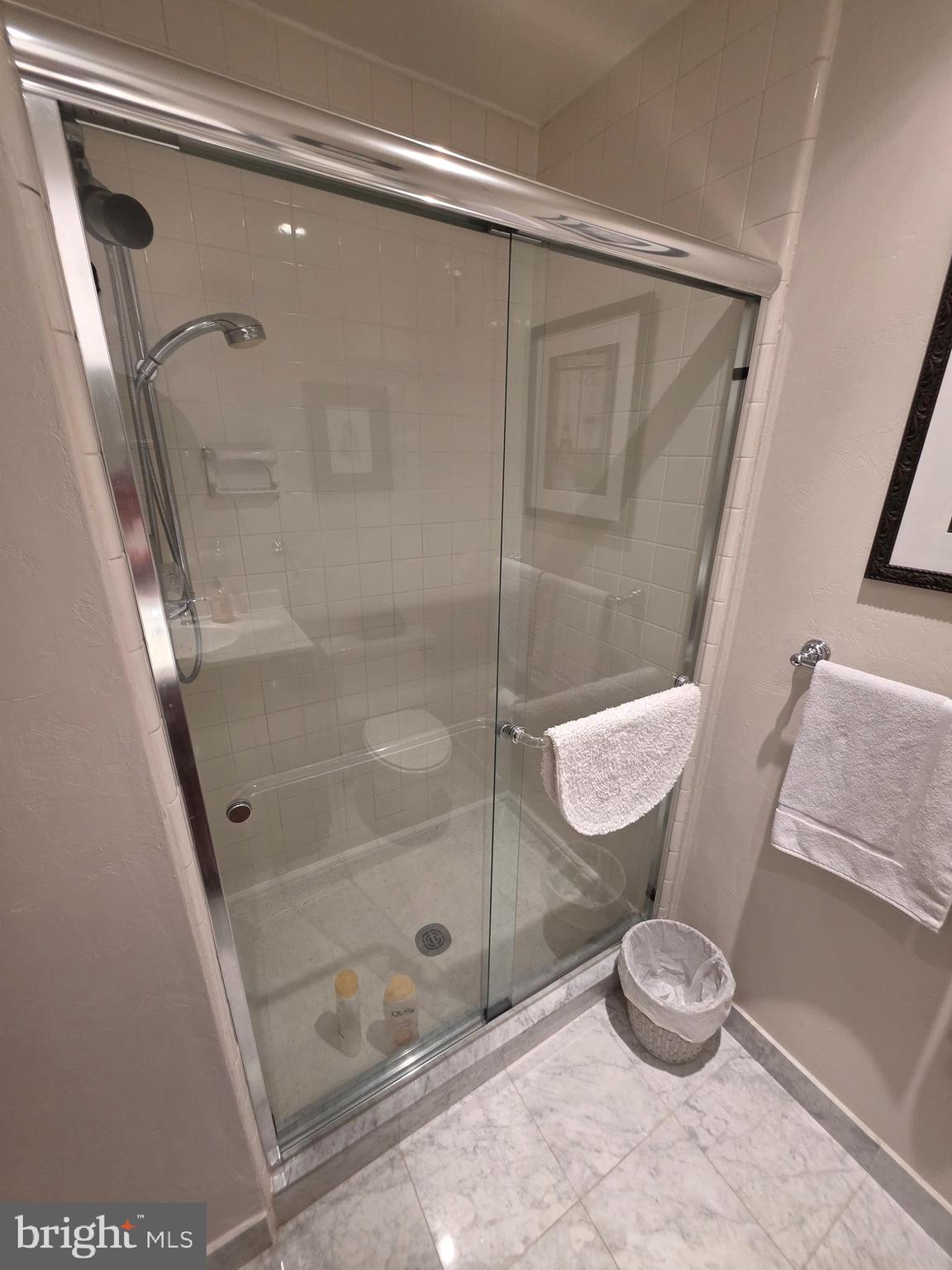 MANSARD HOUSE - Residential