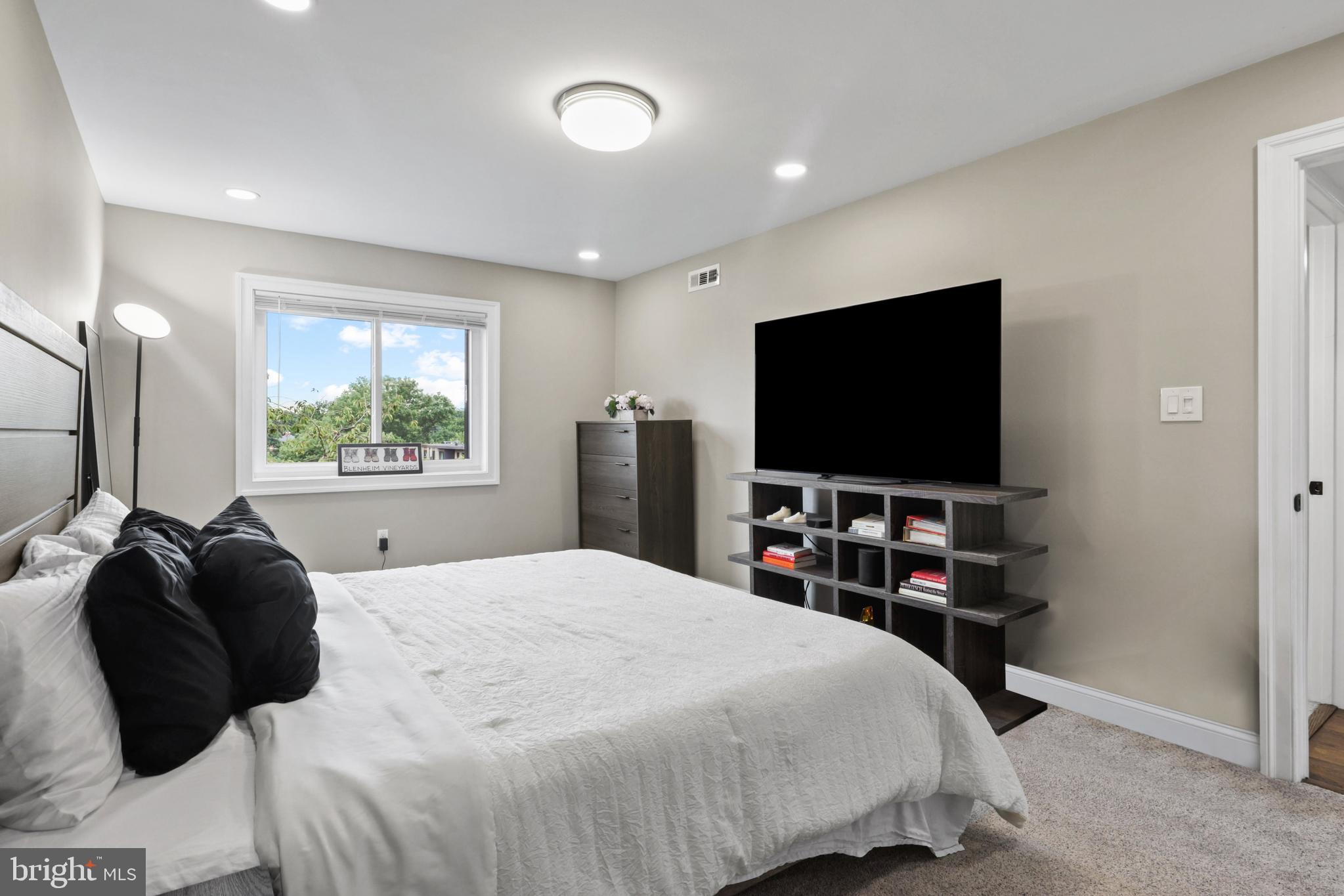 BOLLING BROOK - Residential