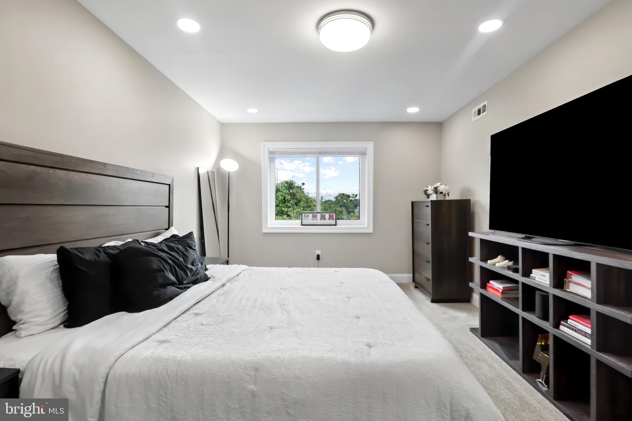 BOLLING BROOK - Residential