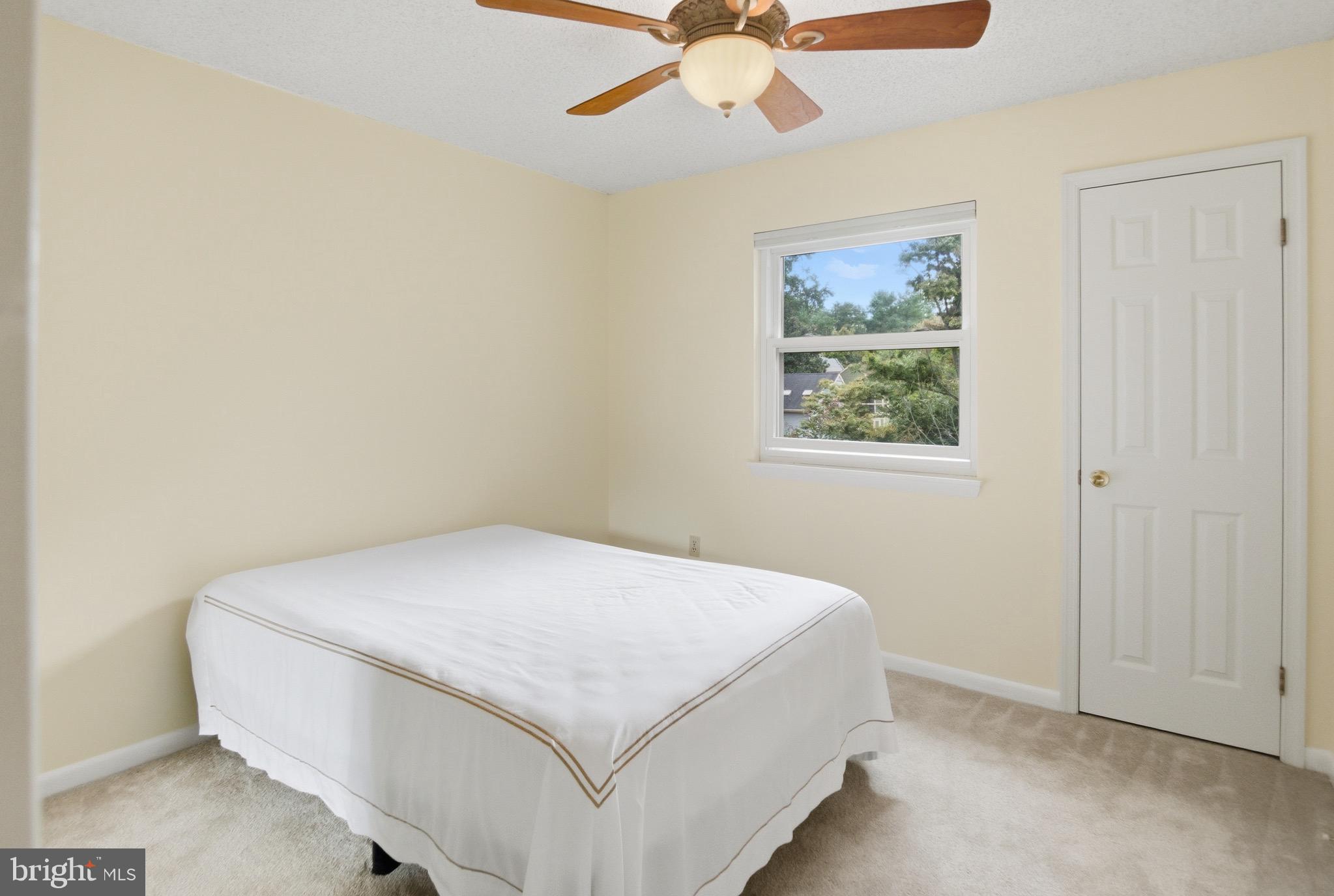 WOODS LANDING - Residential Lease