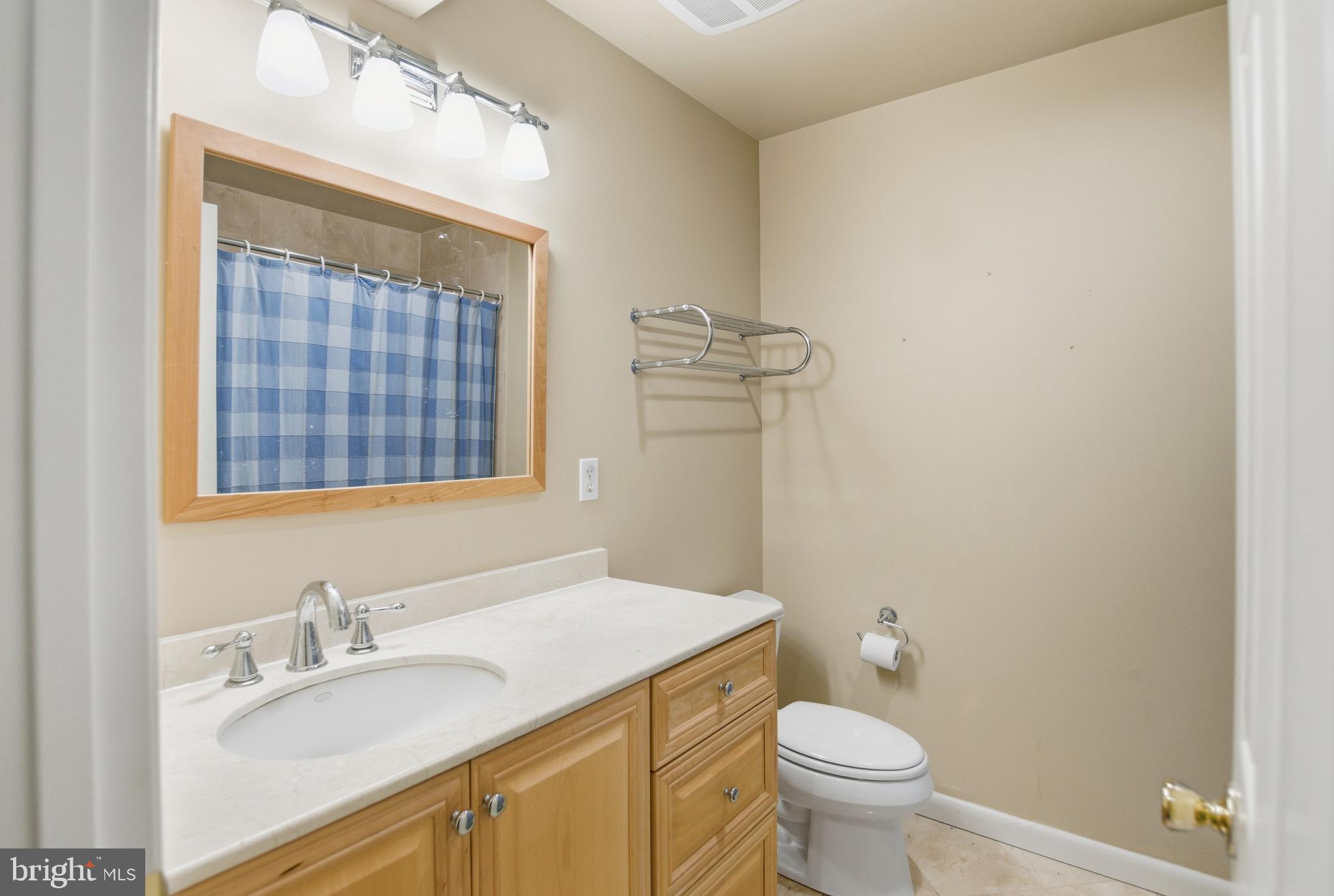 WOODS LANDING - Residential Lease