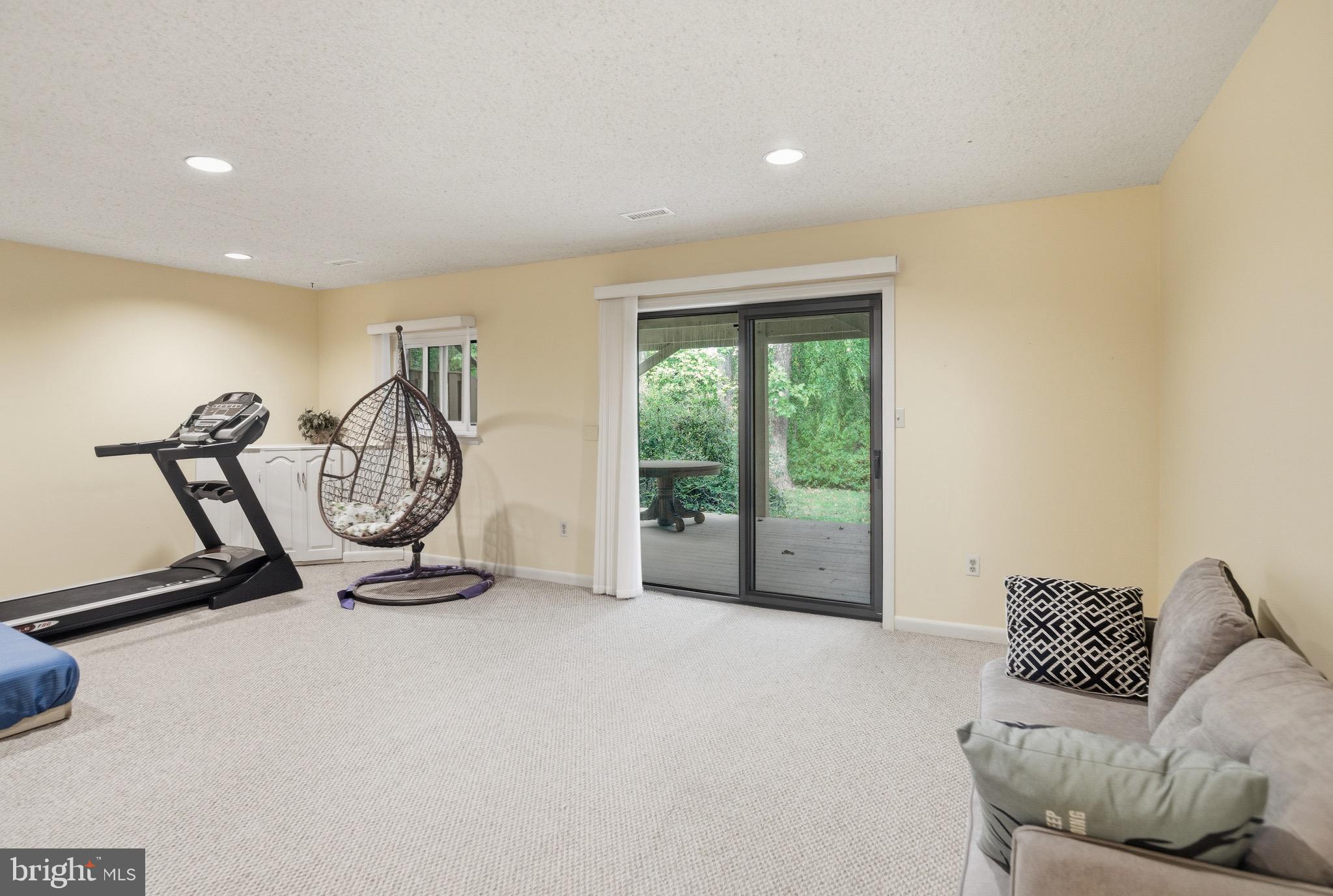 WOODS LANDING - Residential Lease