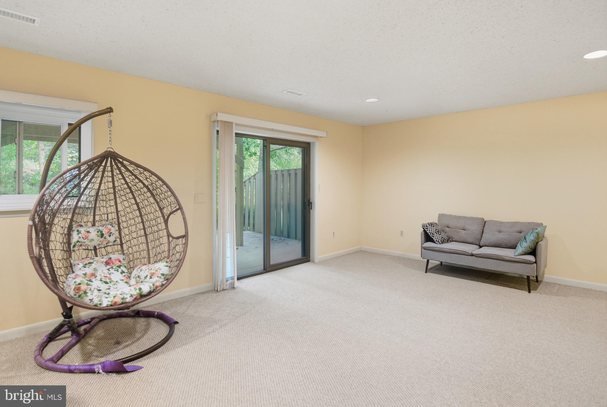WOODS LANDING - Residential Lease