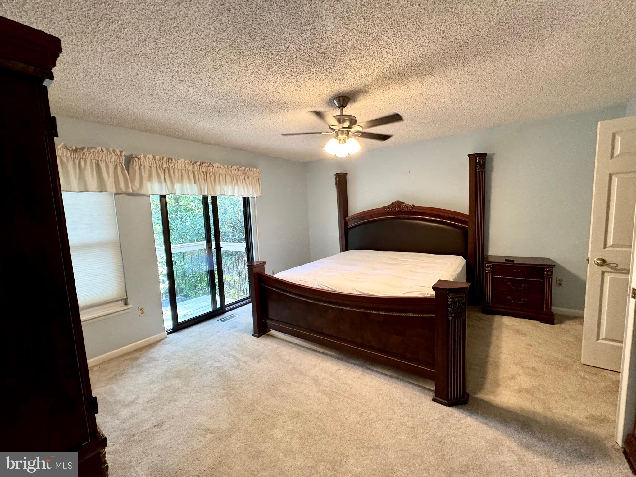 WOODS LANDING - Residential Lease