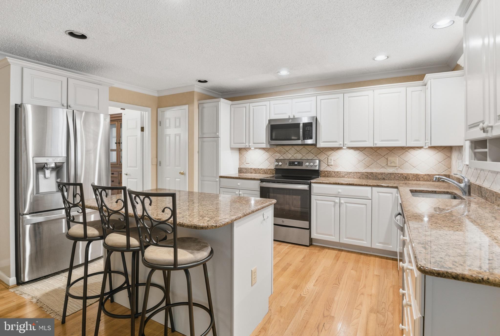 WOODS LANDING - Residential Lease