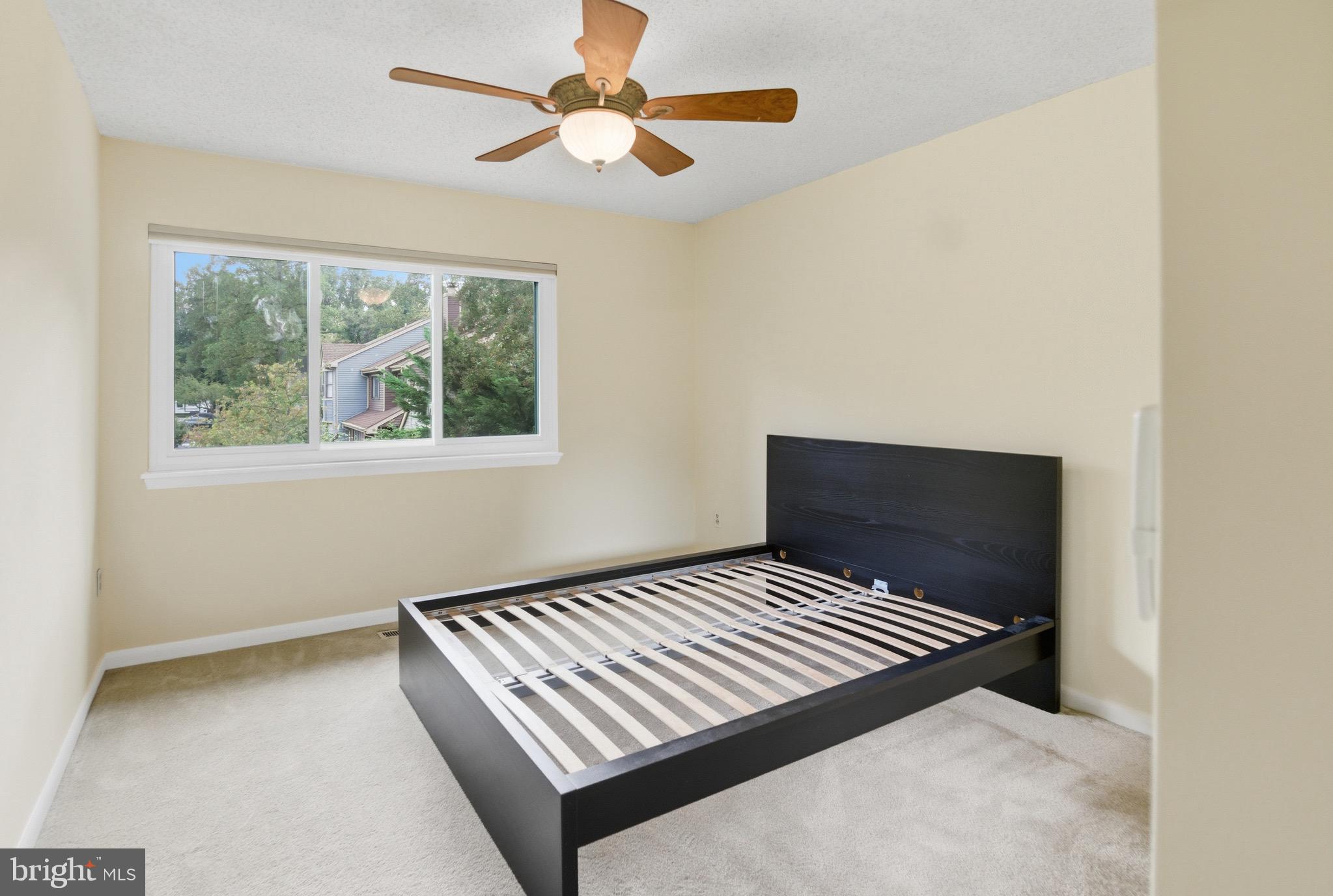 WOODS LANDING - Residential Lease