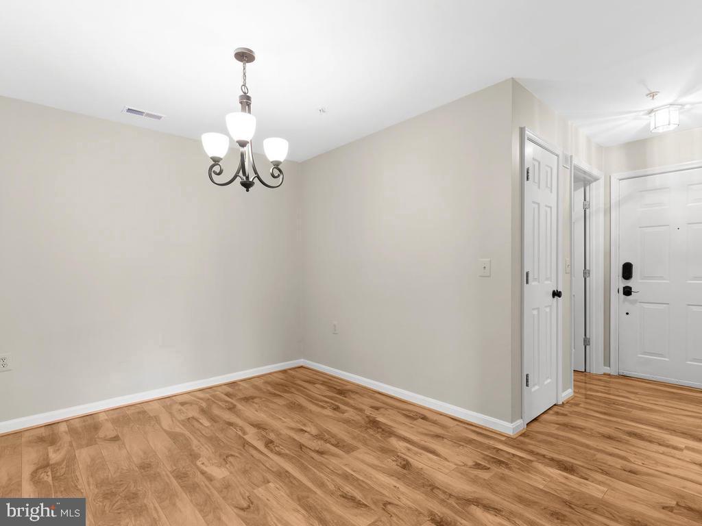 FALLS GABLE - Residential