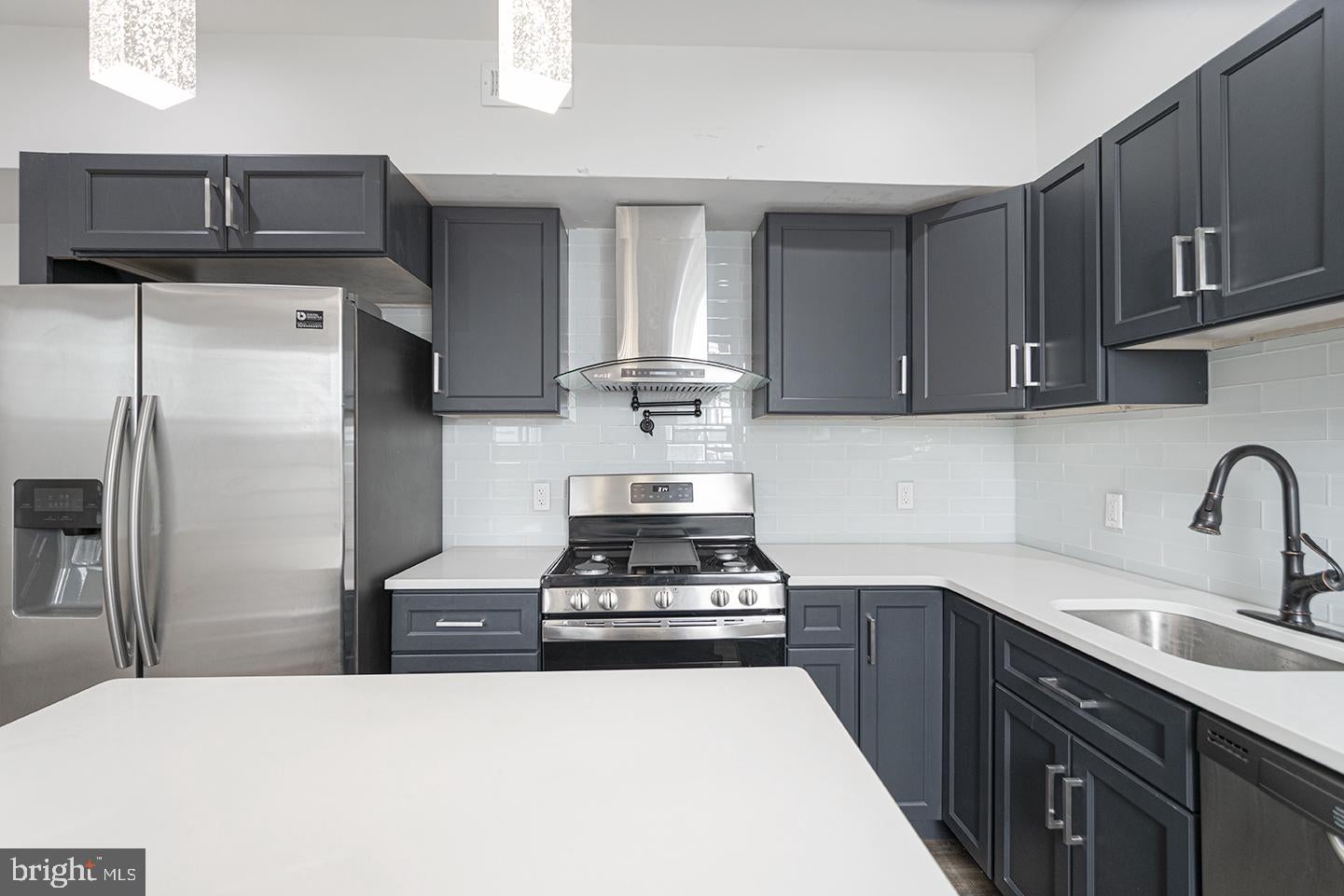 2221 FEDERAL STREET UNIT 1
