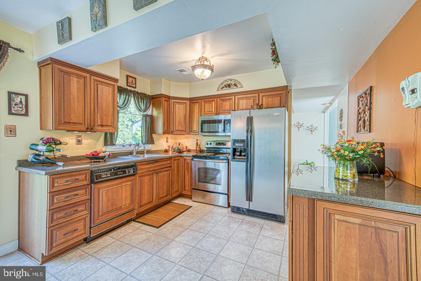 BIRCH KNOLL - Residential