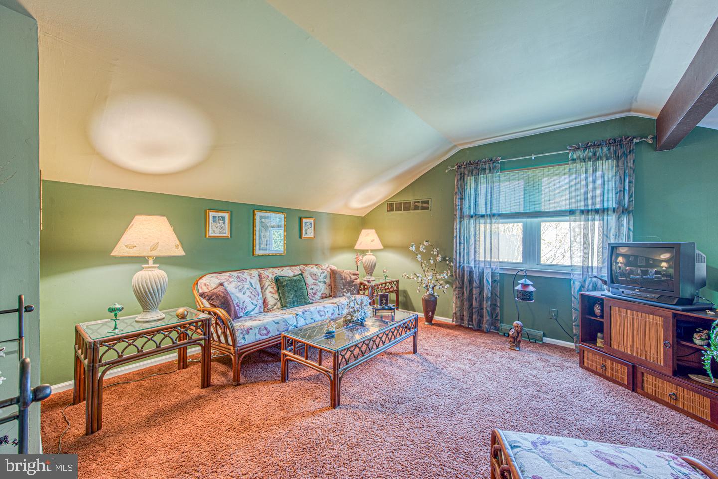 BIRCH KNOLL - Residential