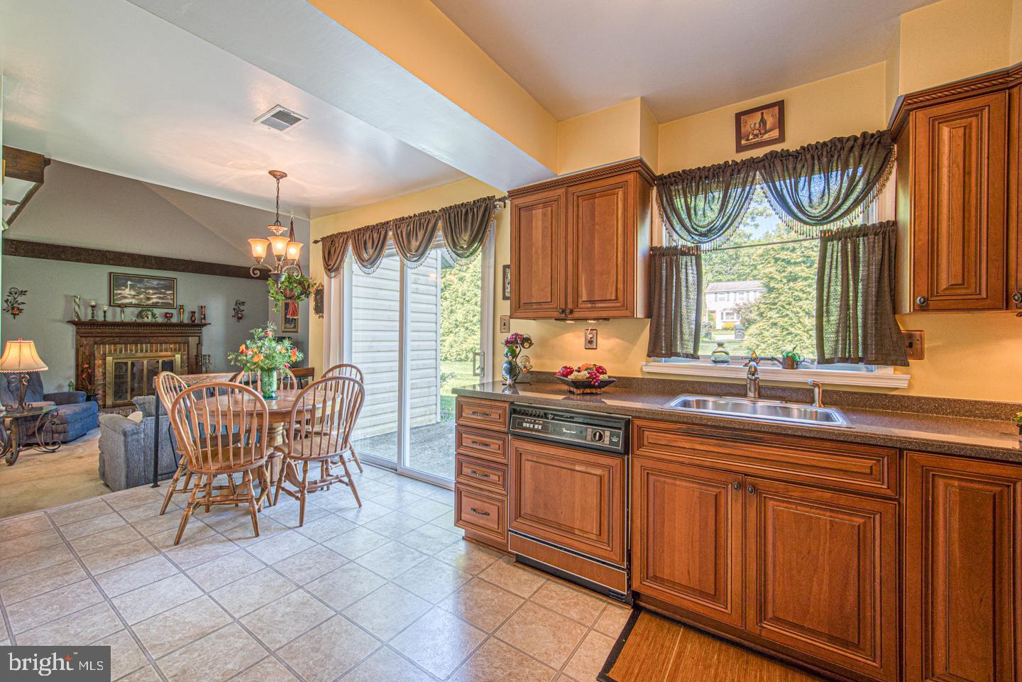 BIRCH KNOLL - Residential