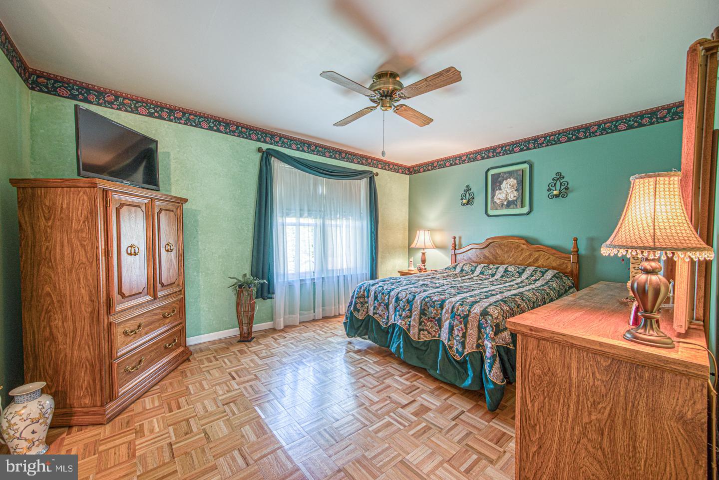 BIRCH KNOLL - Residential