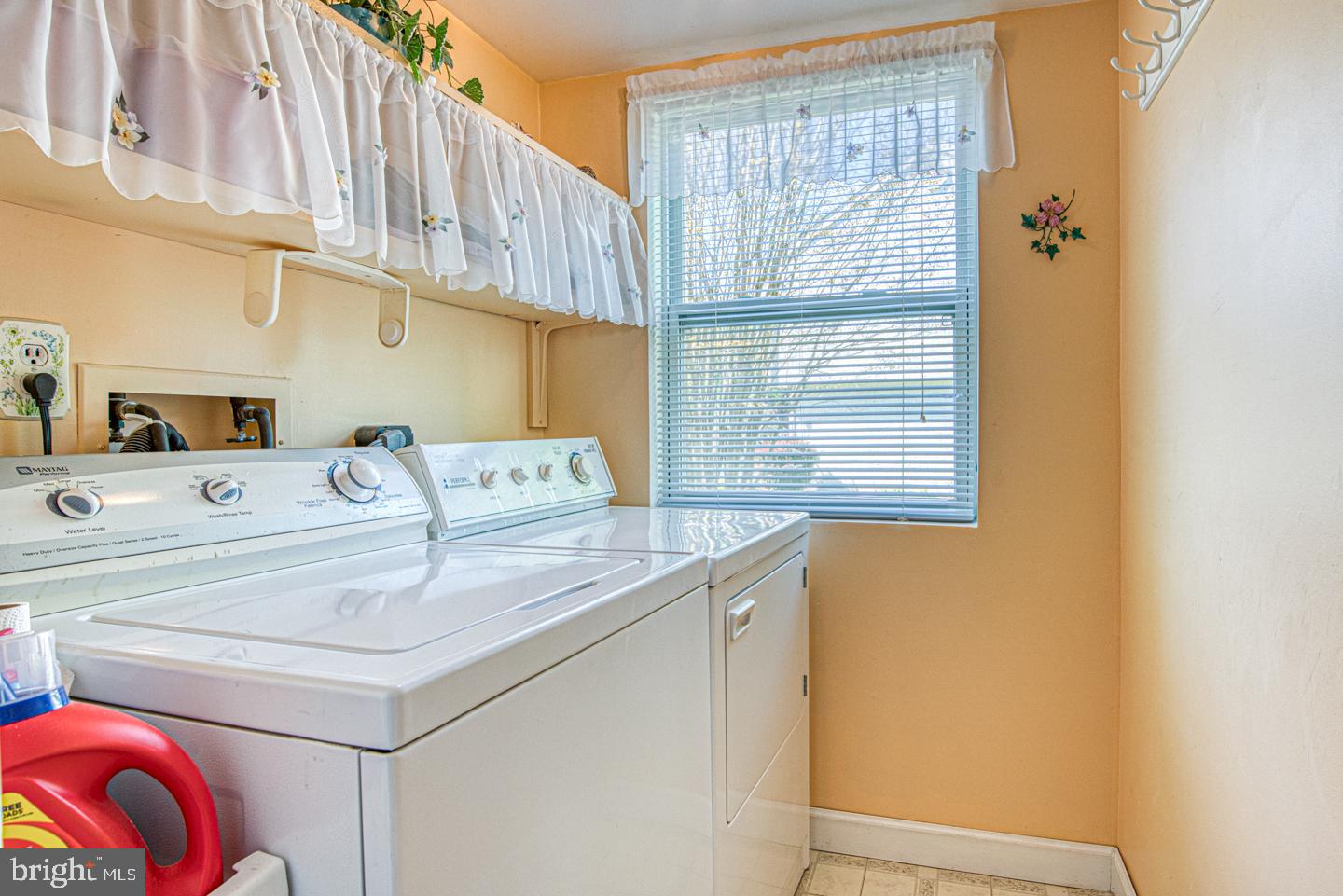 BIRCH KNOLL - Residential