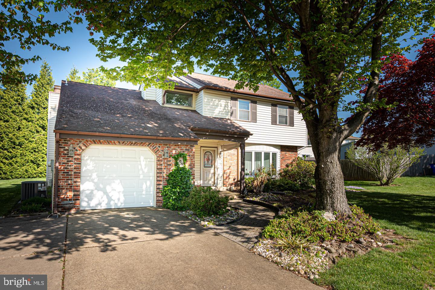 BIRCH KNOLL - Residential