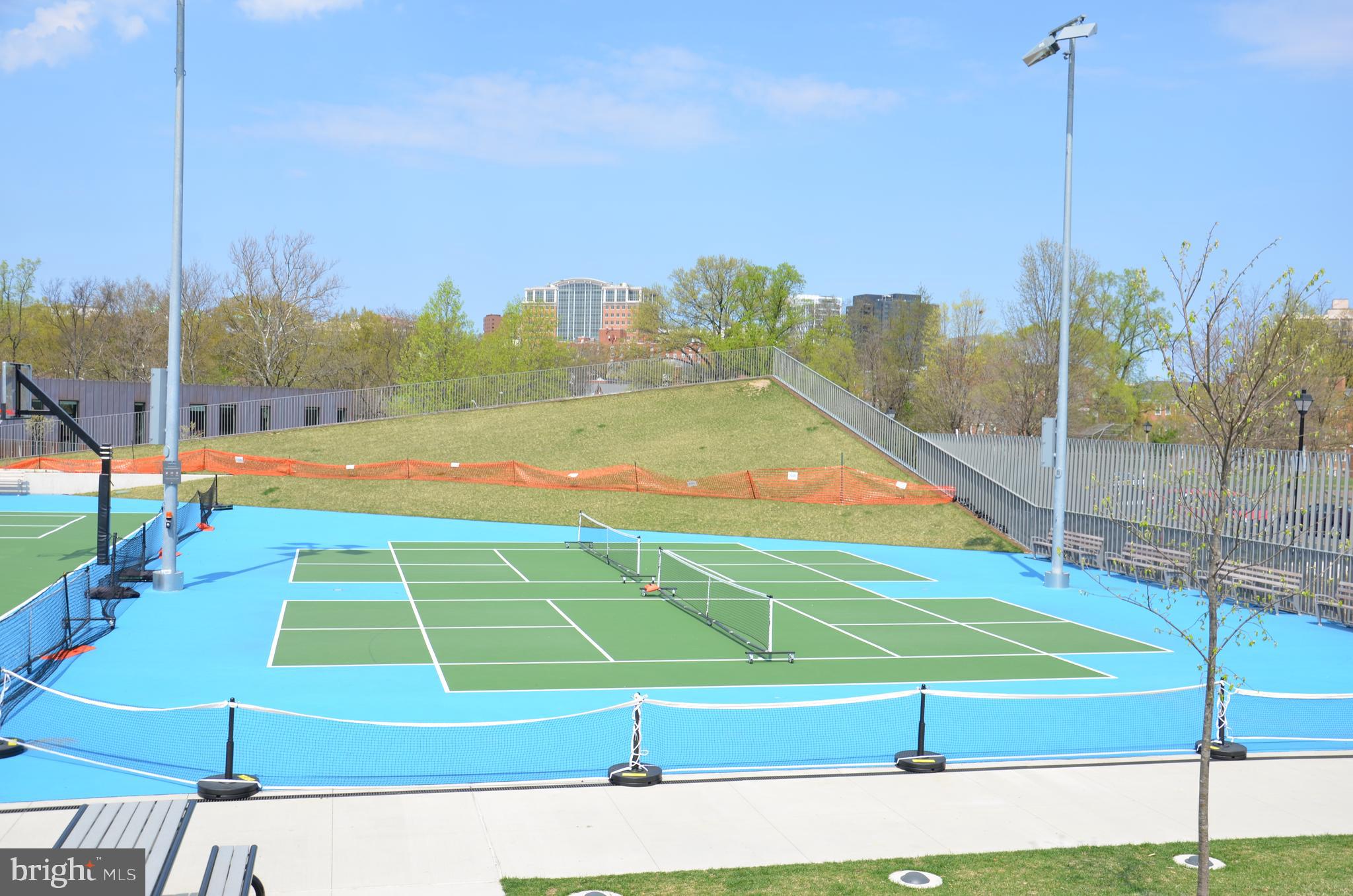 ARLINGTON FOREST - Residential Lease