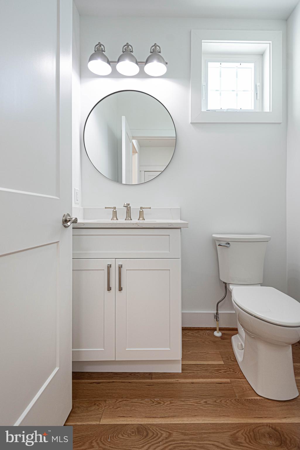 LIGHTHOUSE SOUND - Residential