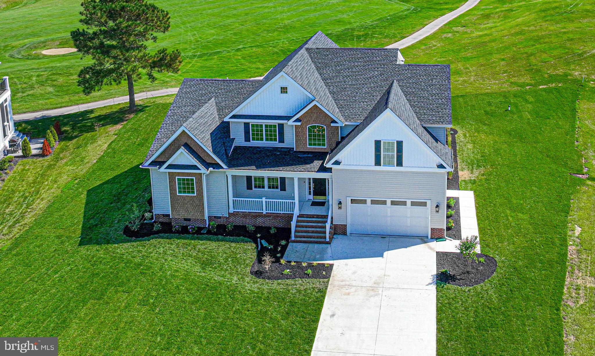 LIGHTHOUSE SOUND - Residential