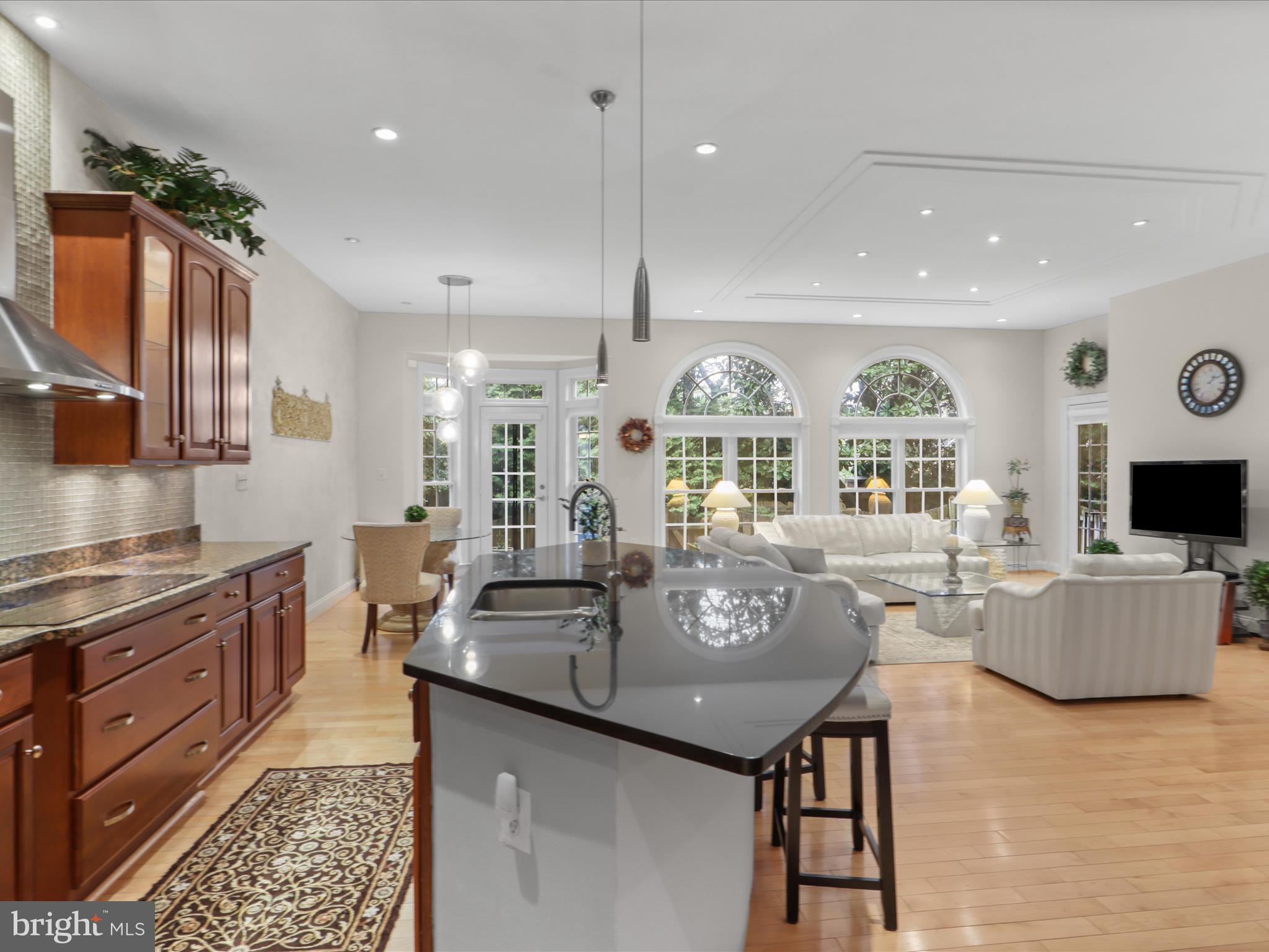 LAING AT GOVERNOR SQUARE - Residential Lease