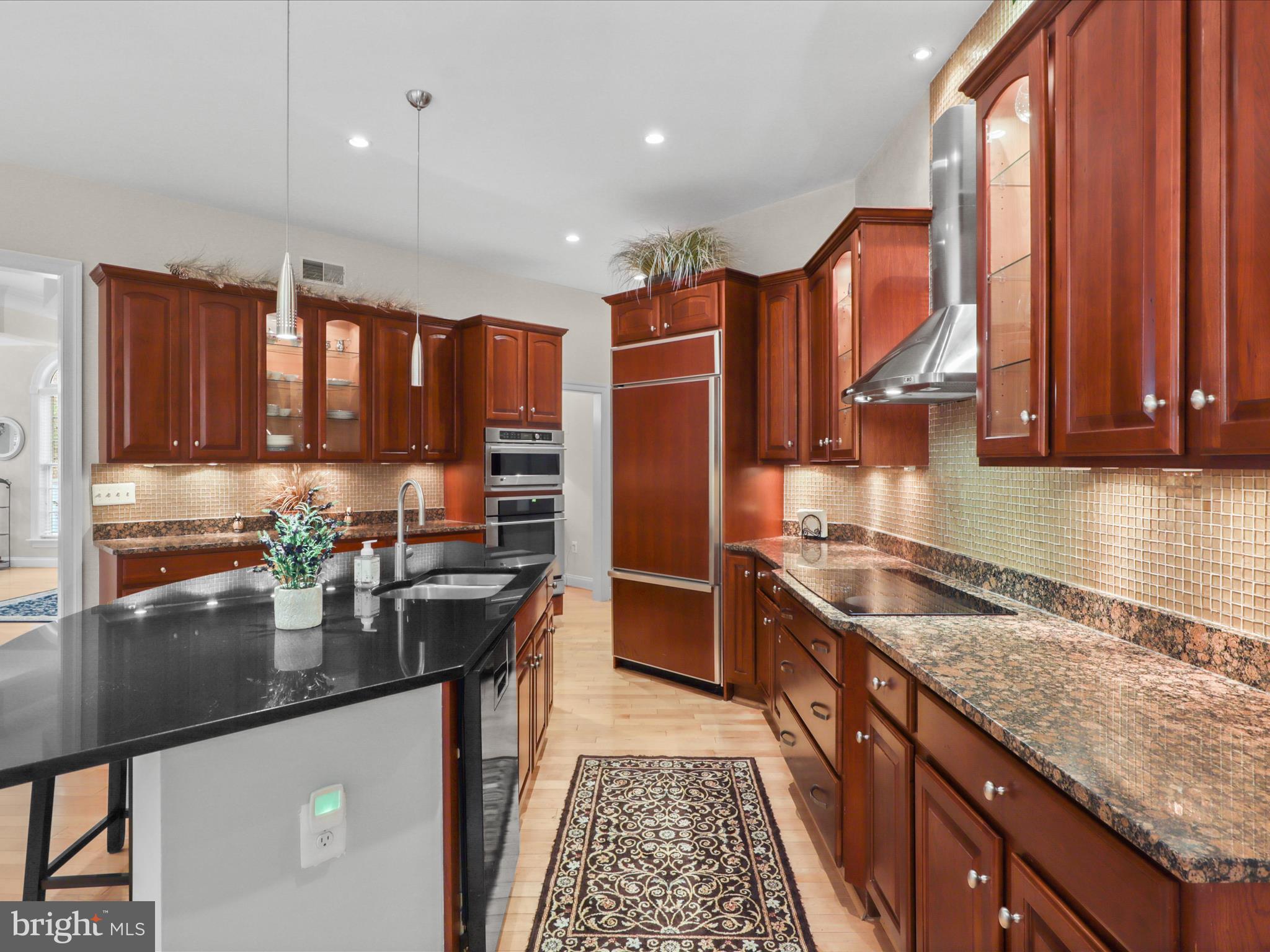 LAING AT GOVERNOR SQUARE - Residential Lease