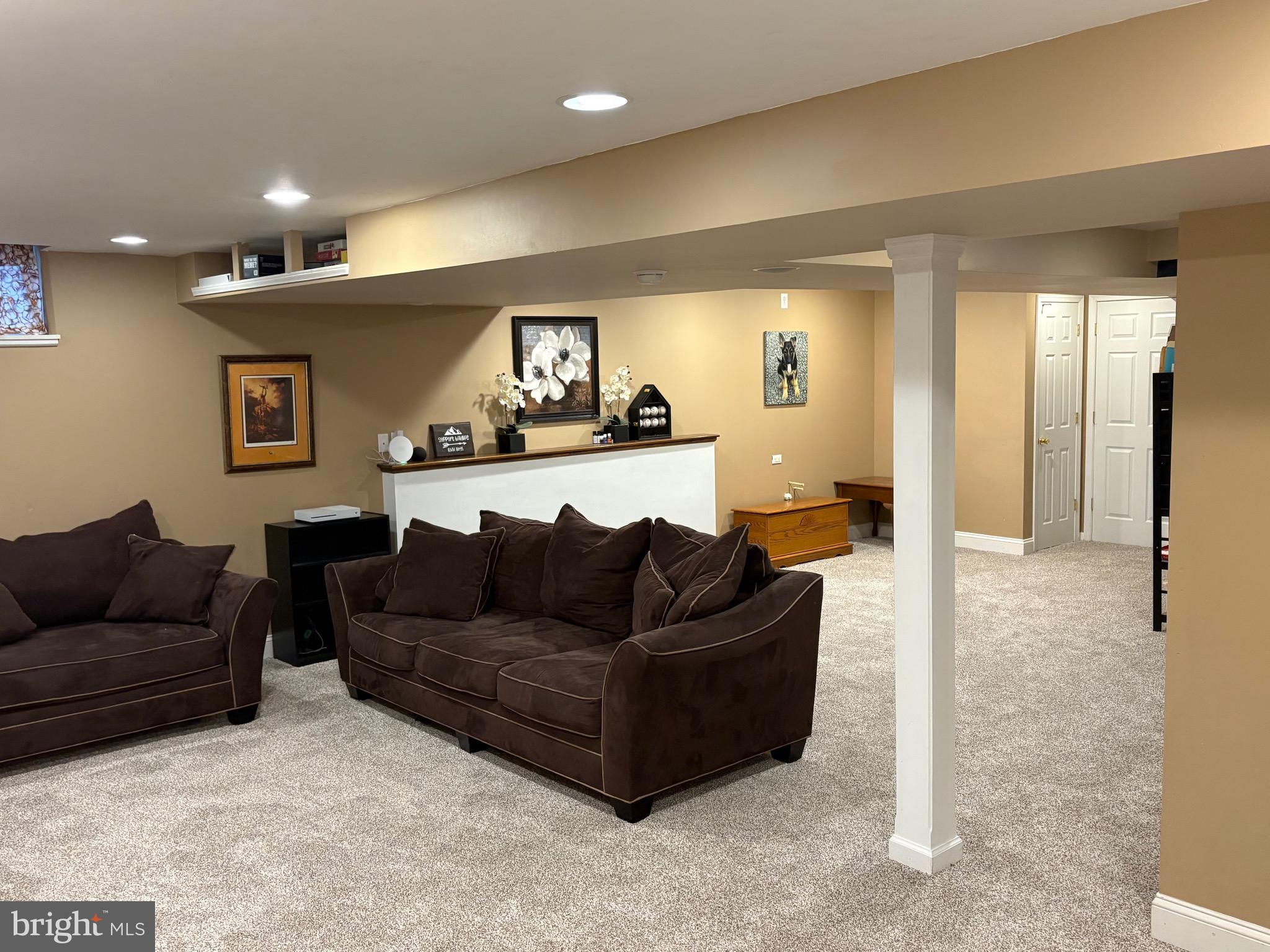 MONTGOMERY MEADOWS - Residential