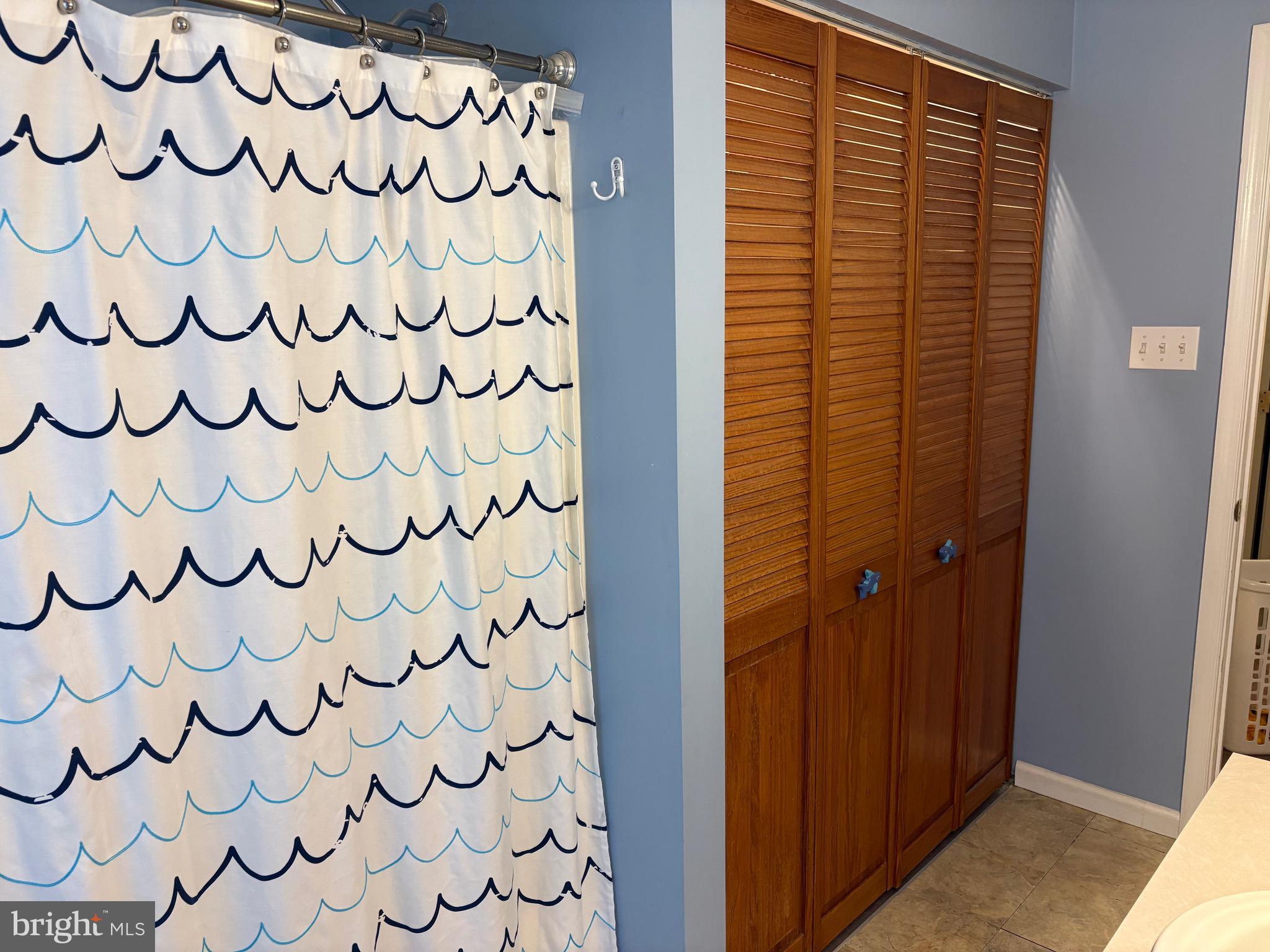 MONTGOMERY MEADOWS - Residential