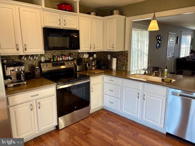 MONTGOMERY MEADOWS - Residential