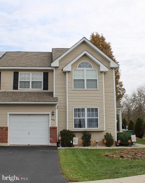 MONTGOMERY MEADOWS - Residential