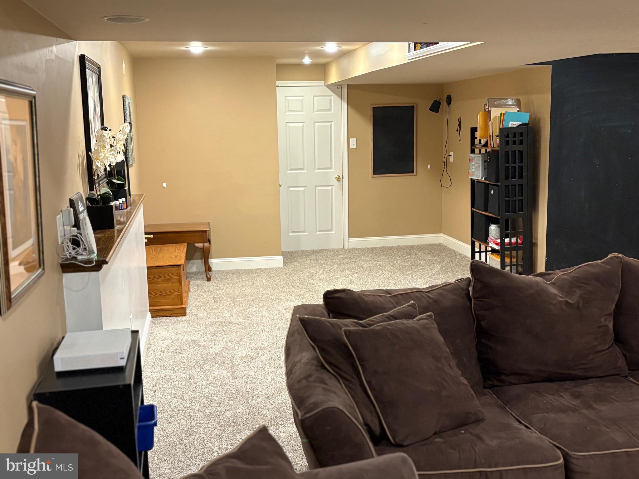 MONTGOMERY MEADOWS - Residential