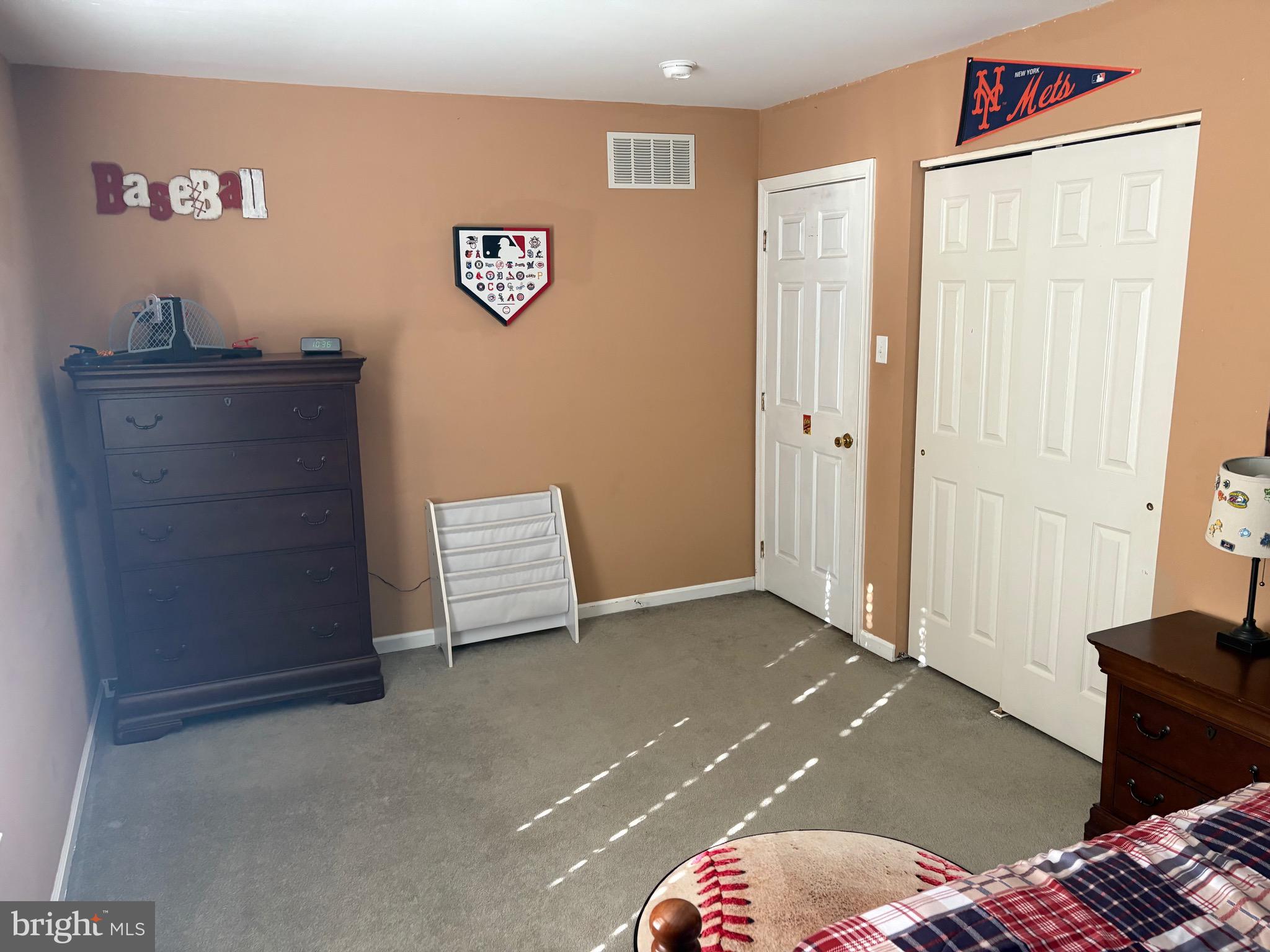 MONTGOMERY MEADOWS - Residential