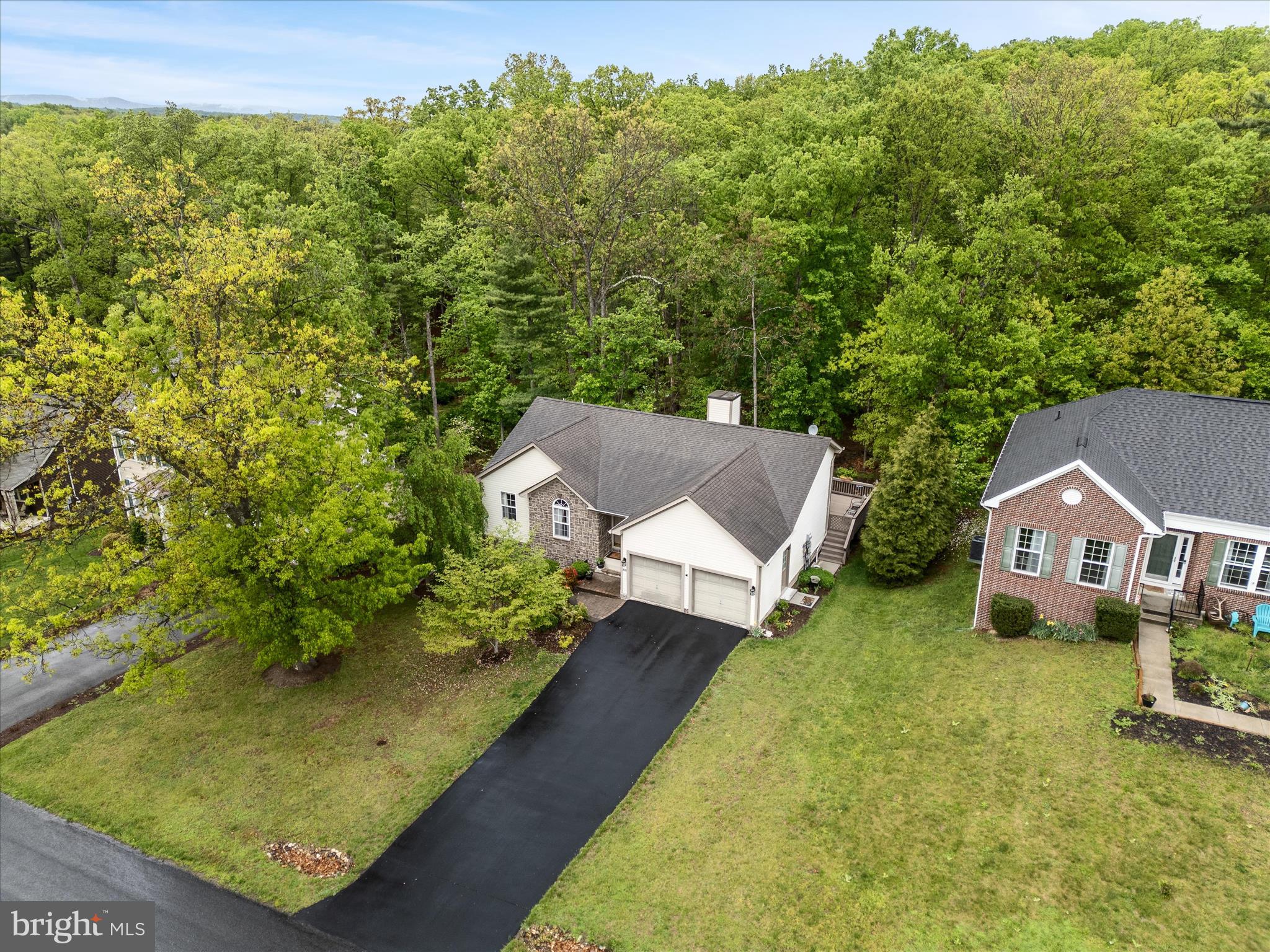 LAKE HOLIDAY ESTATES - Residential