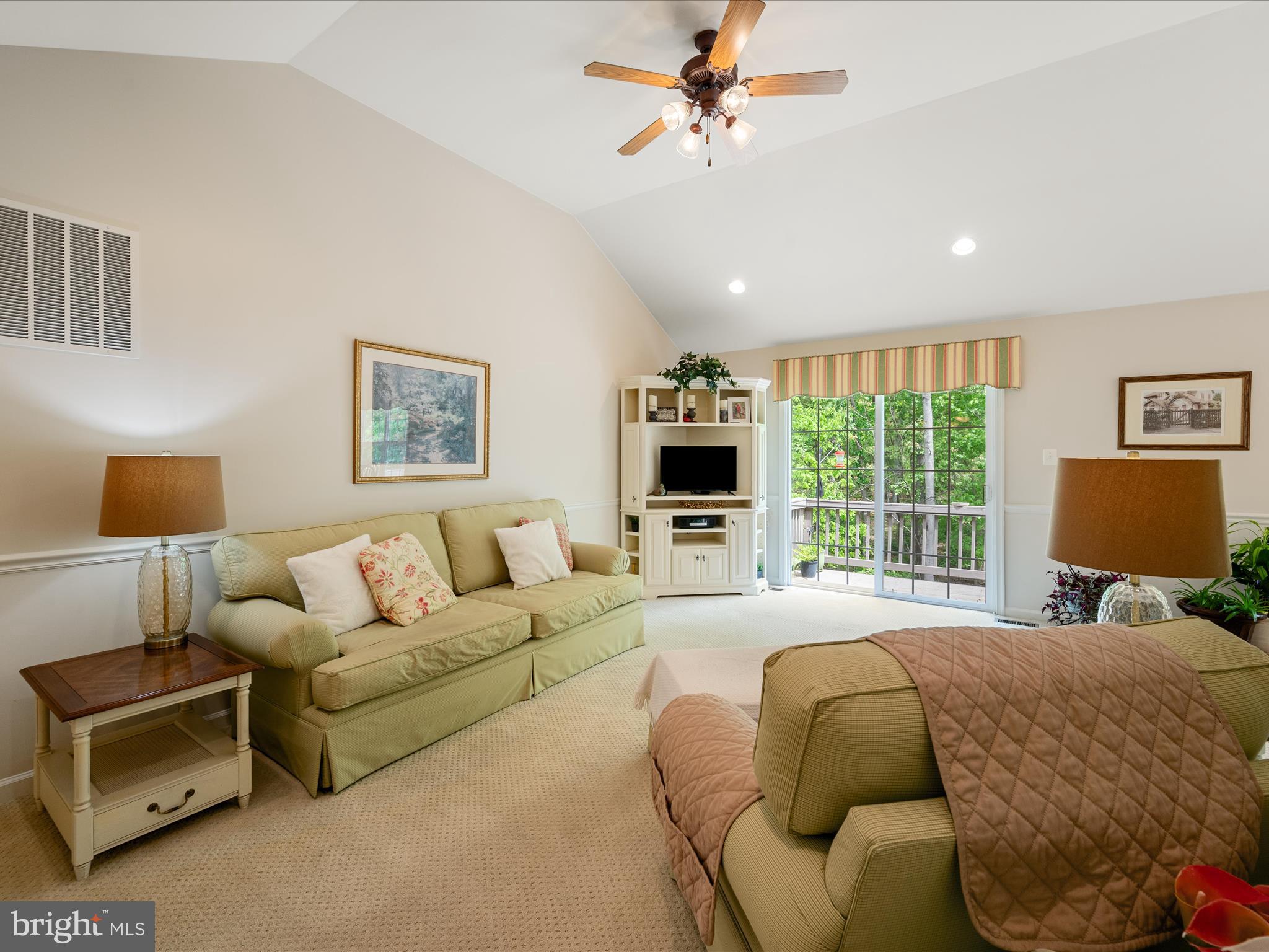 LAKE HOLIDAY ESTATES - Residential