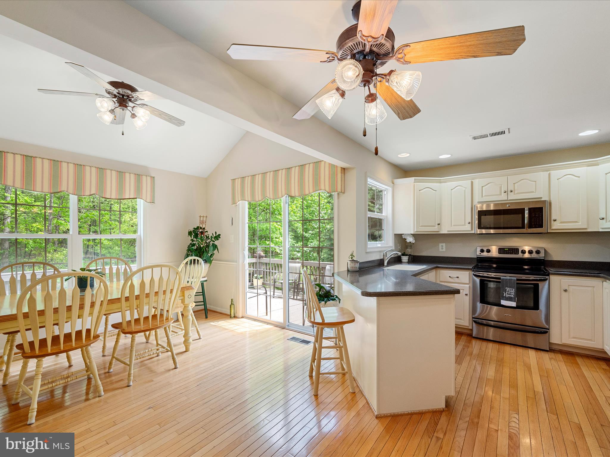 LAKE HOLIDAY ESTATES - Residential